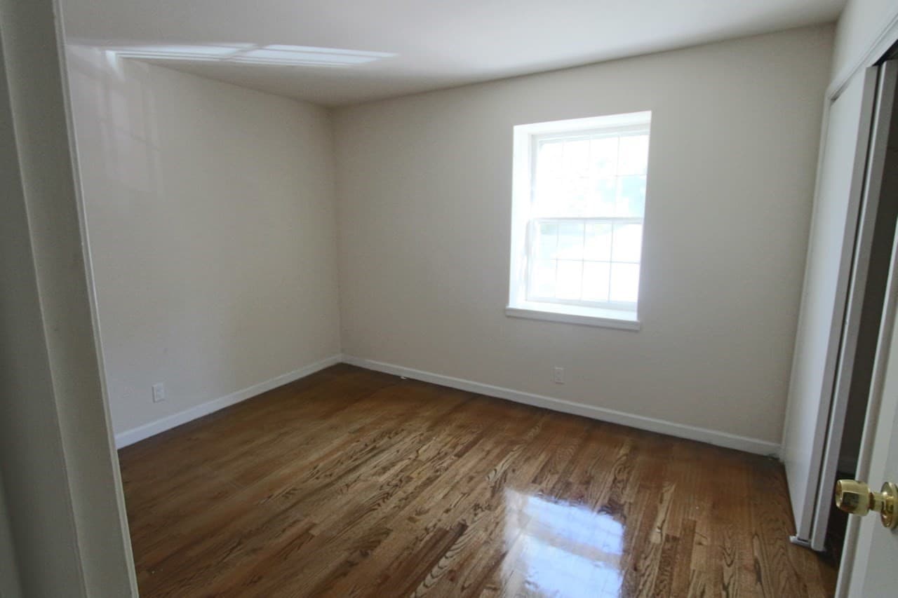 Condominium at 36 Williamsburg # 36, Springfield MA 01108, Springfield, photo 4 of 15