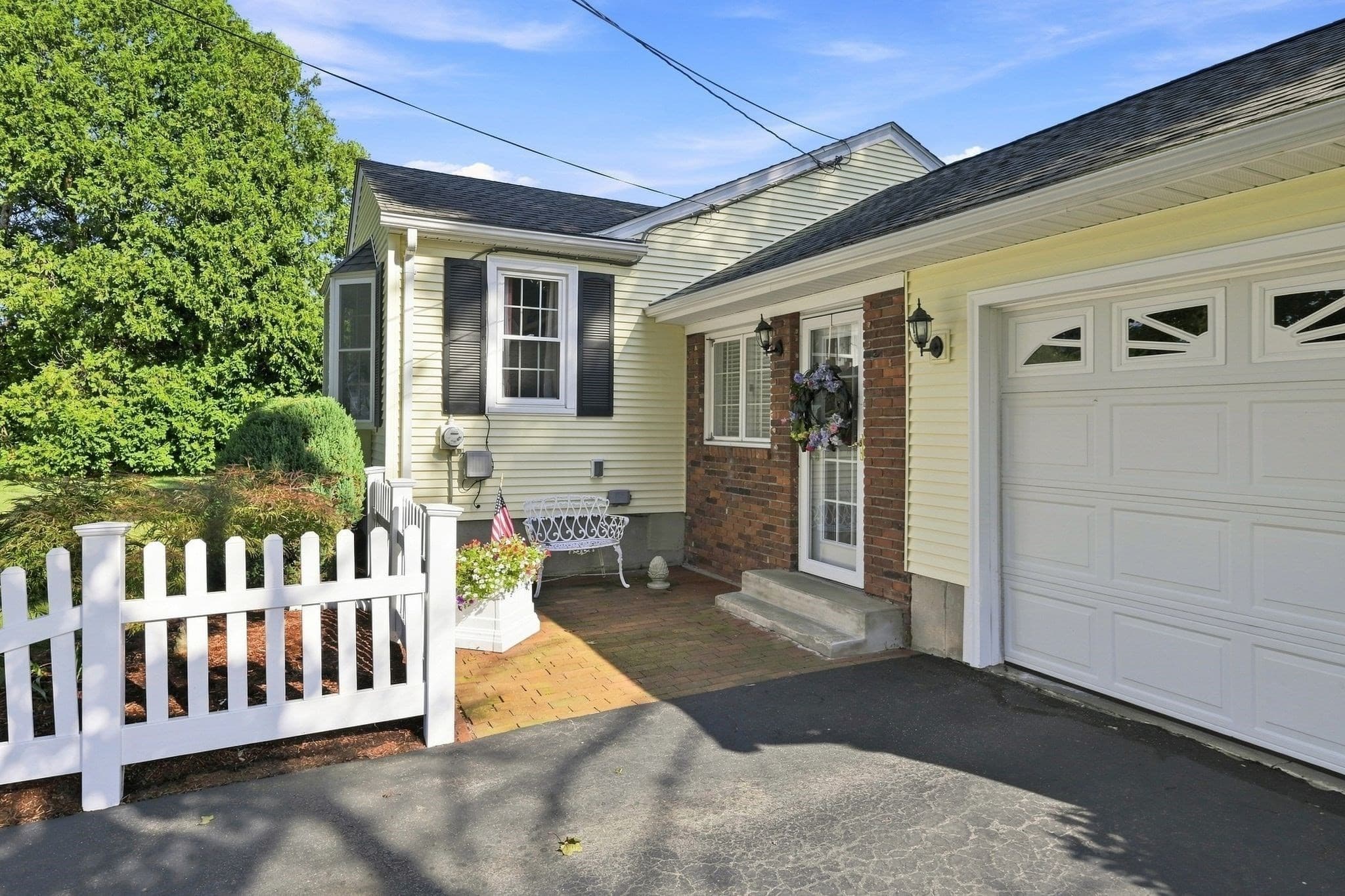 Single Family Residence at 13 Craigwood Ter, Wilbraham MA 01095, Wilbraham, photo 2 of 22