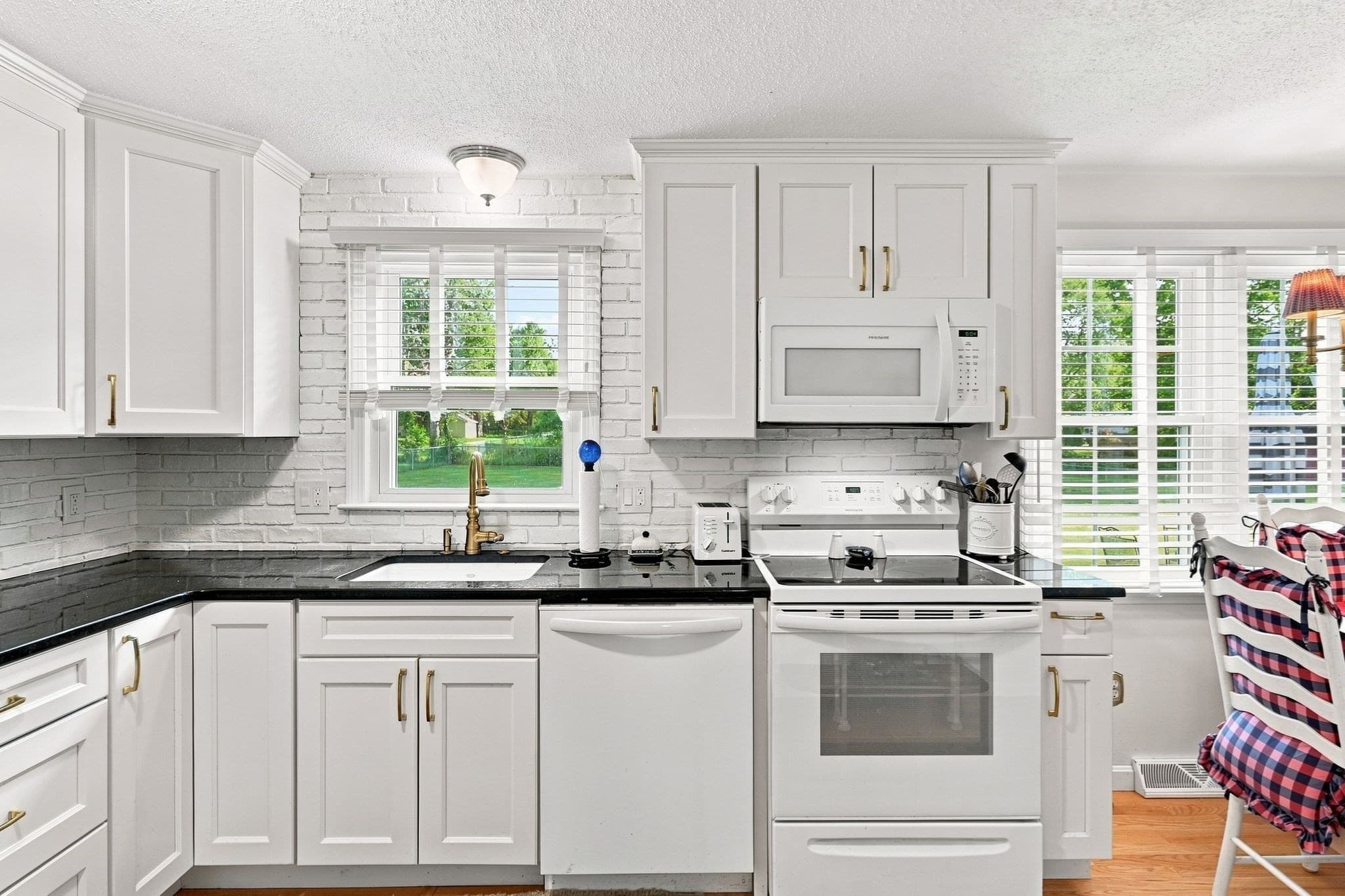 Single Family Residence at 13 Craigwood Ter, Wilbraham MA 01095, Wilbraham, photo 6 of 22