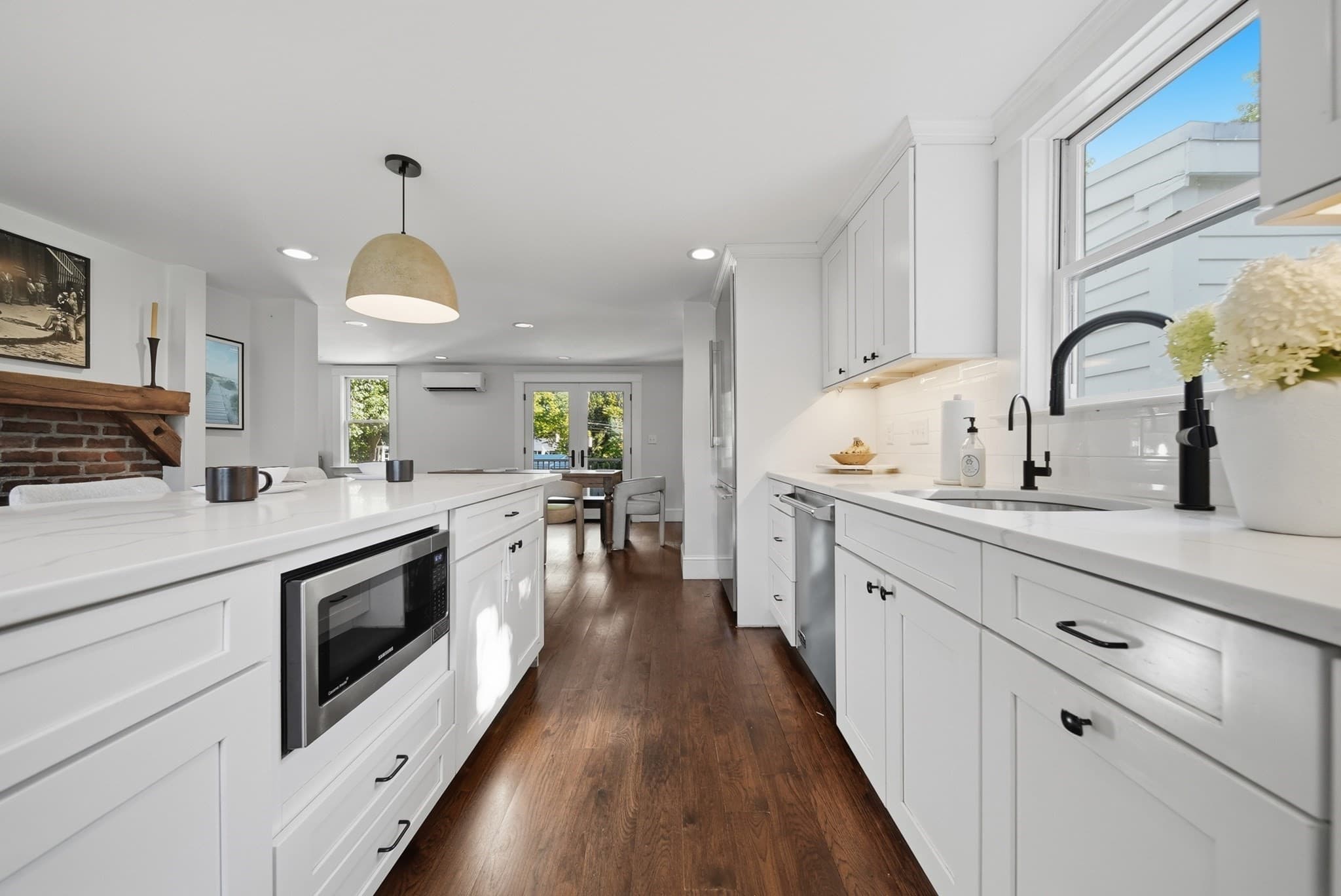 Single Family Residence at 105 Bow St, Peabody MA 01960, Peabody, photo 6 of 37