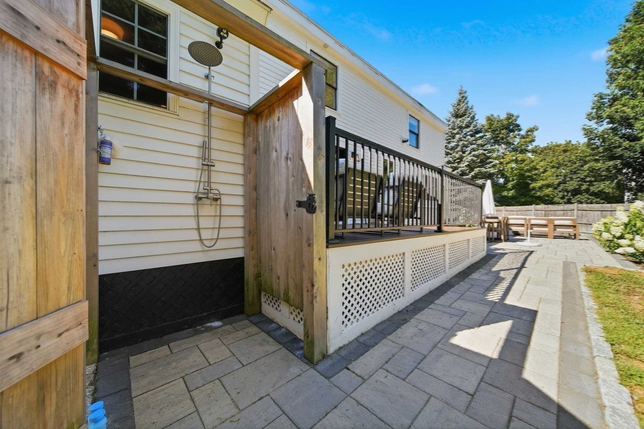 Single Family Residence at 105 Bow St, Peabody MA 01960, Peabody, photo 26 of 37