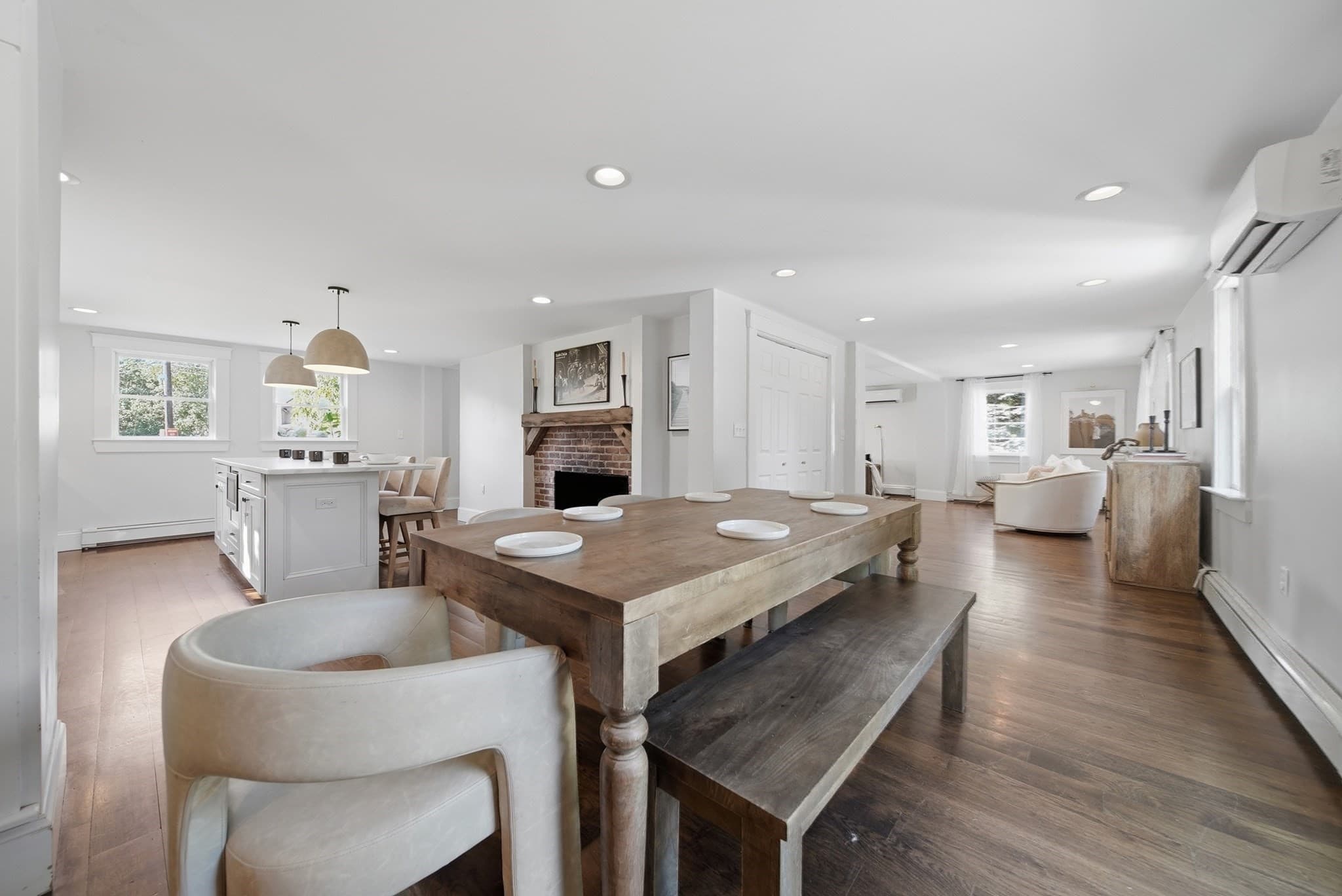 Single Family Residence at 105 Bow St, Peabody MA 01960, Peabody, photo 8 of 37