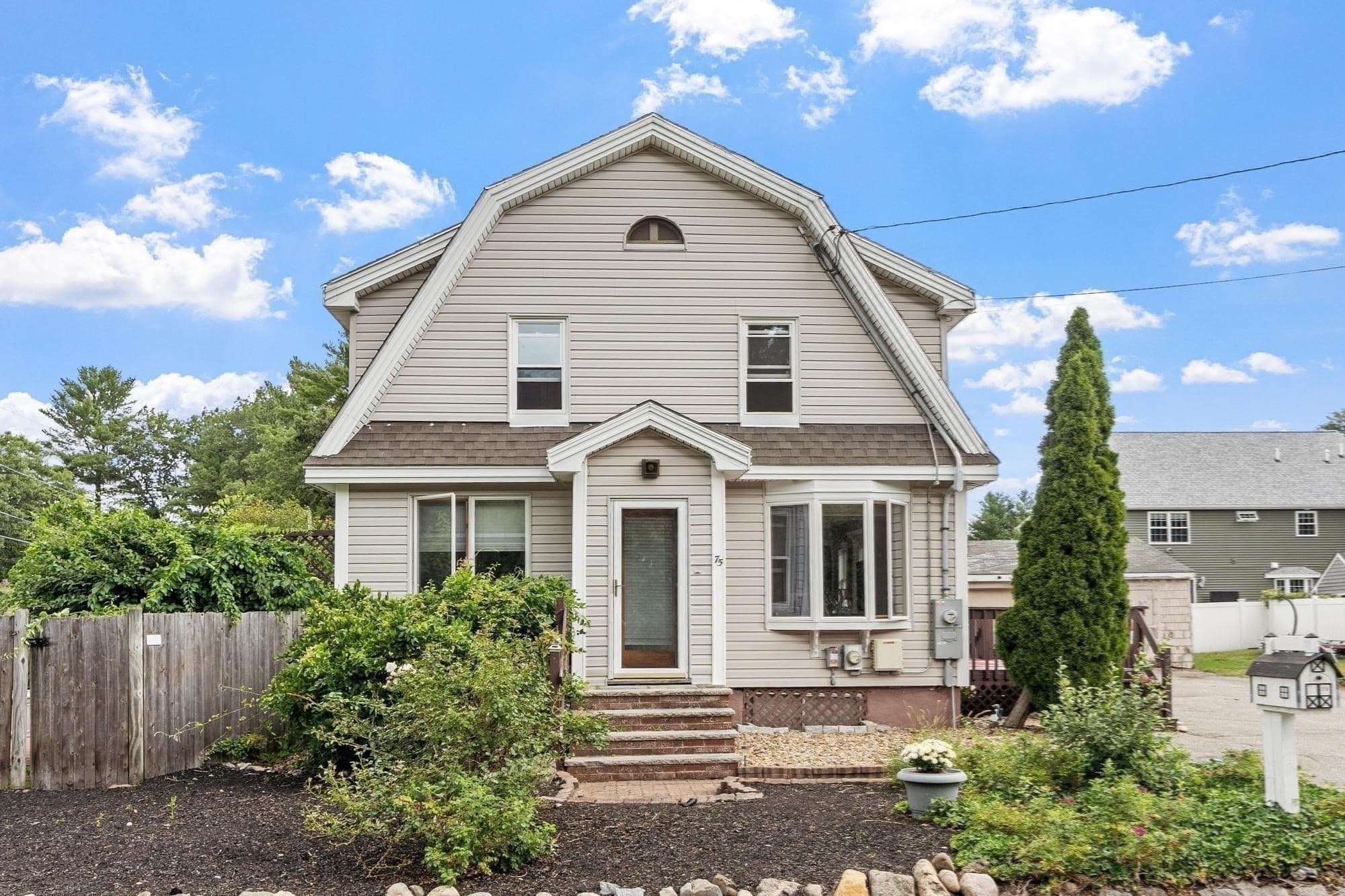 Single Family Residence at 75 Maple Road, Tewksbury MA 01876, photo 5 of 40