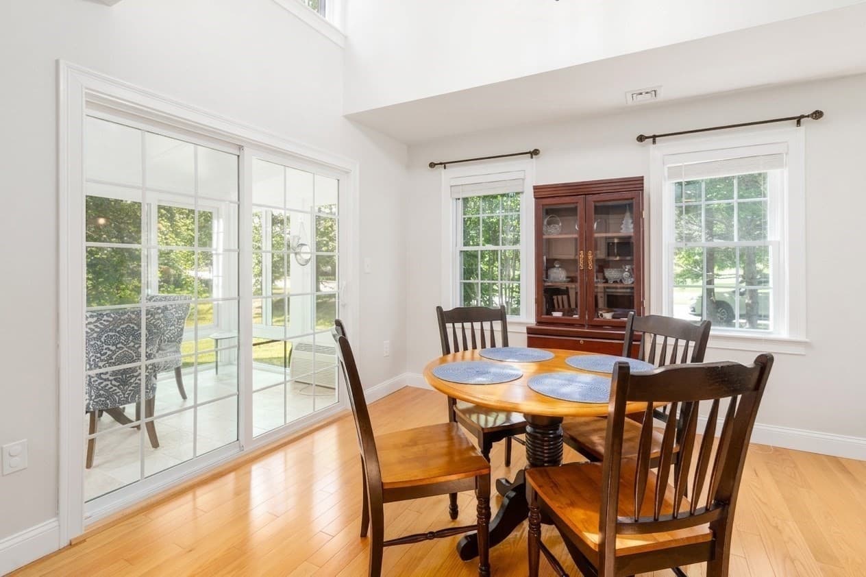 Condominium at 23 Sandy Cir # 23, Lakeville MA 02347, Lakeville, photo 3 of 19