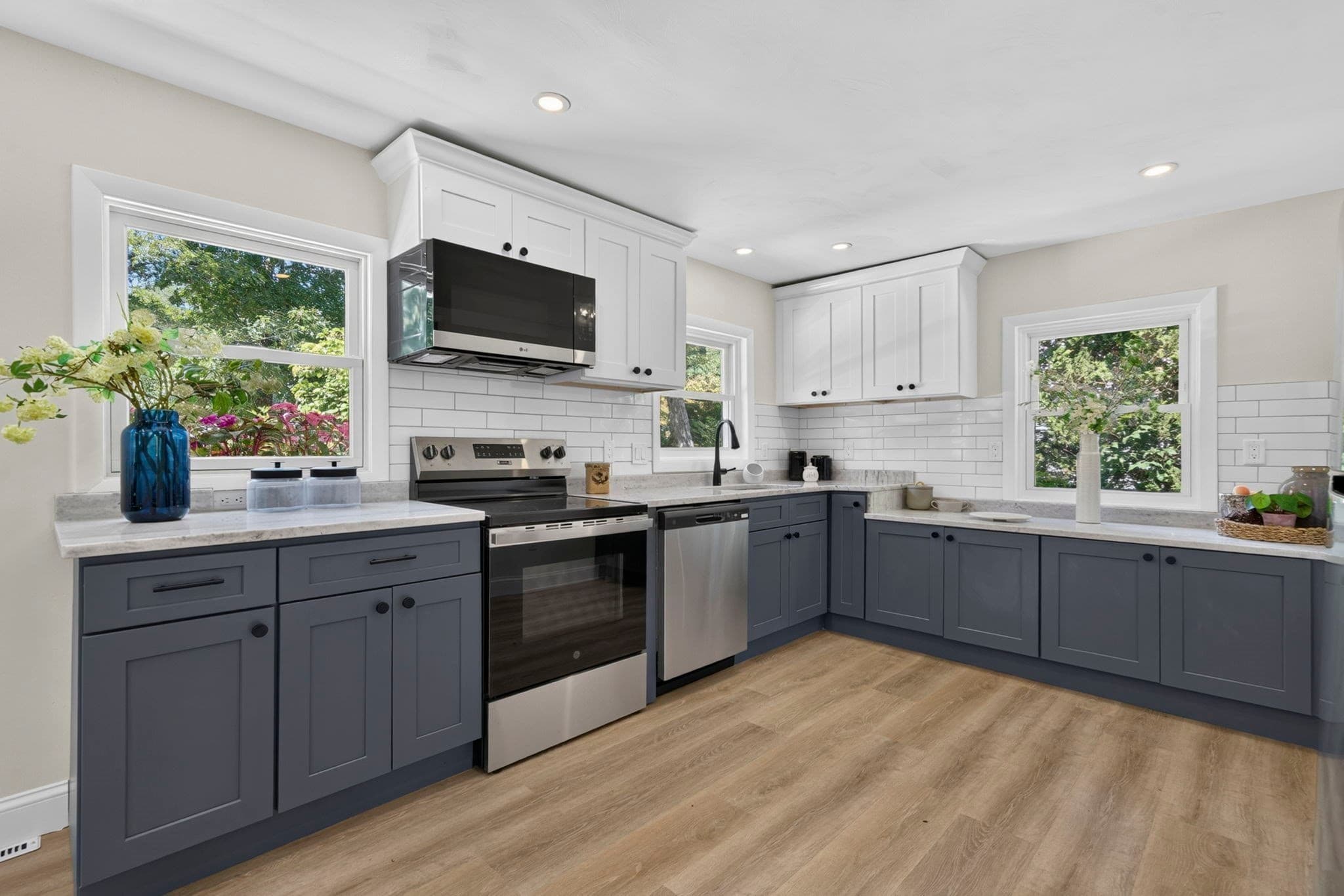 Single Family Residence at 46 Lake Shore Dr, Falmouth MA 02536, Falmouth, photo 2 of 27