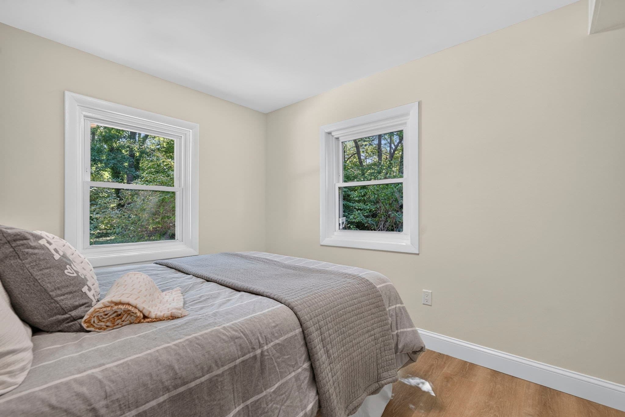 Single Family Residence at 46 Lake Shore Dr, Falmouth MA 02536, Falmouth, photo 12 of 27