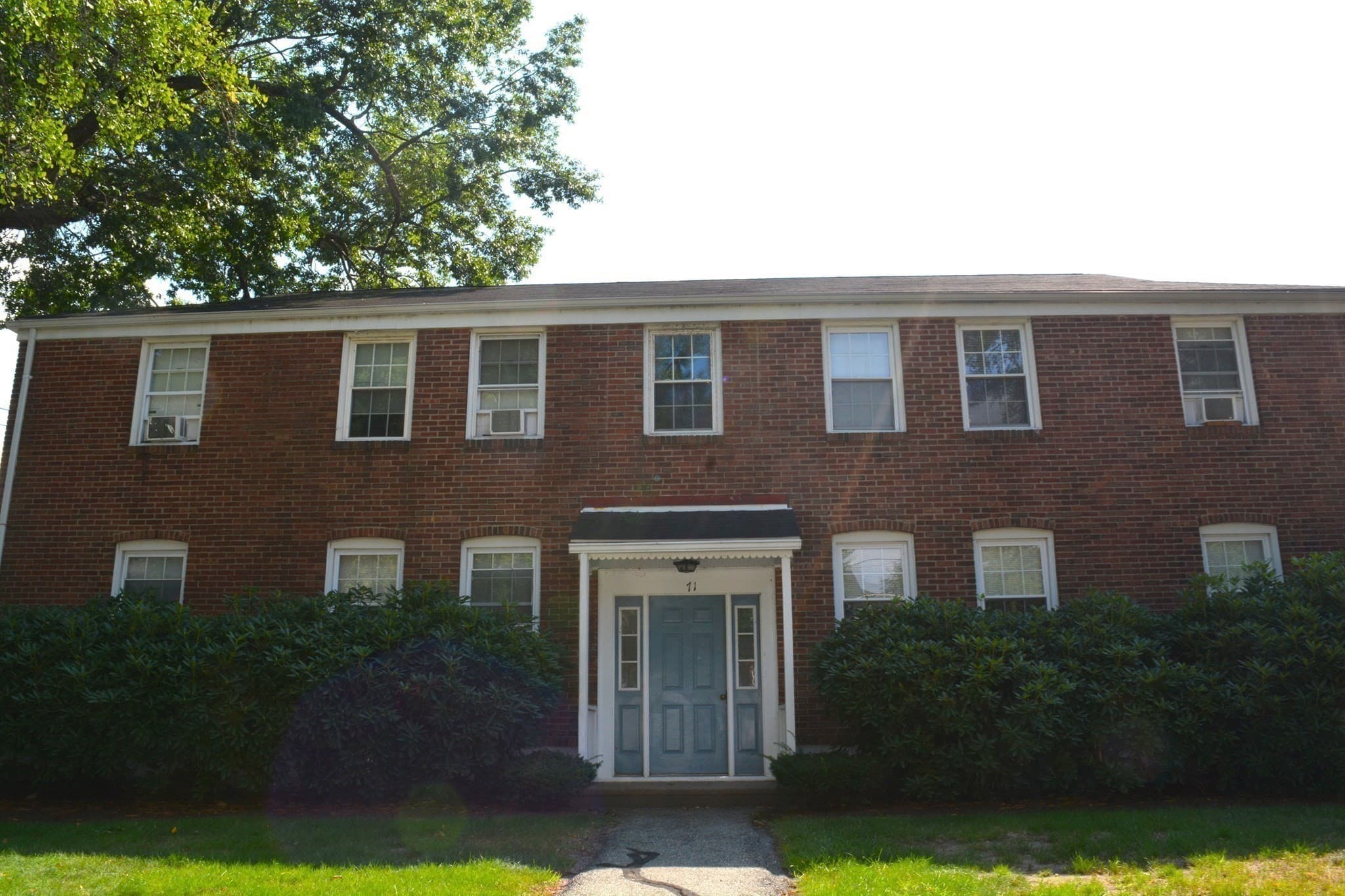 Condominium at 71 Colony Rd # 1B, West Springfield MA 01089, photo 2 of 33