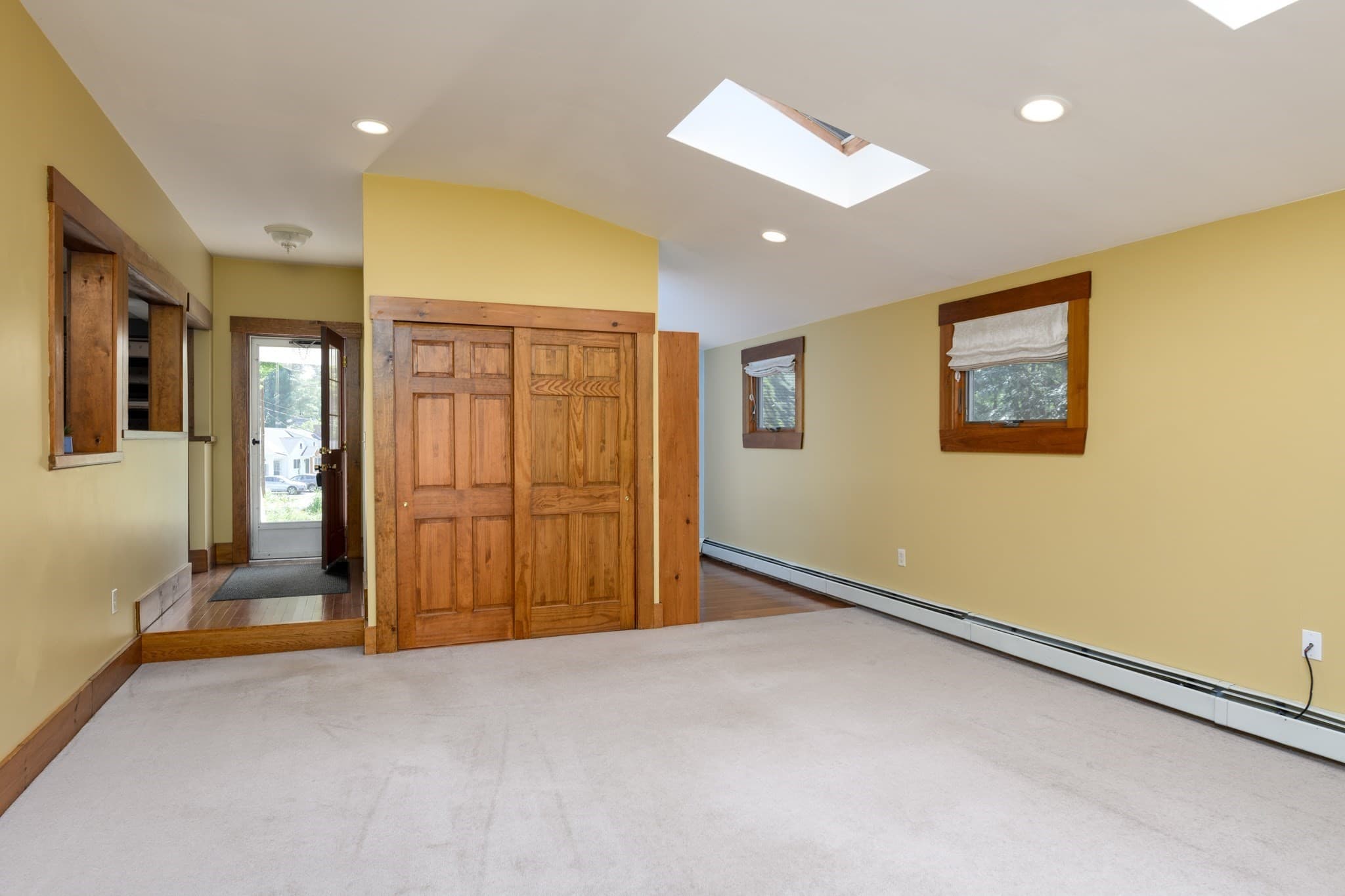 Single Family Residence at 28 Holt Road, Holden MA 01520, Holden, photo 6 of 42