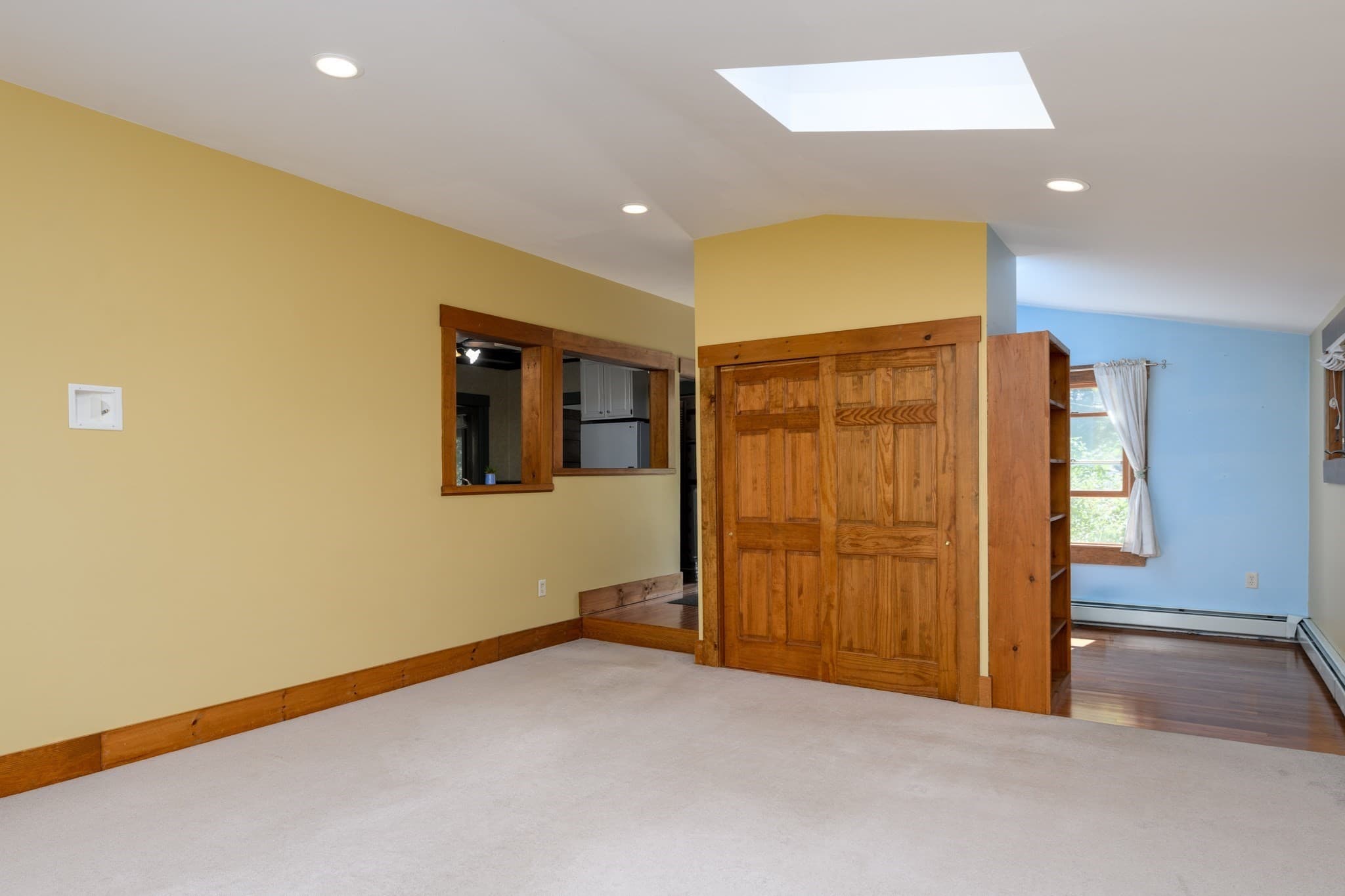 Single Family Residence at 28 Holt Road, Holden MA 01520, Holden, photo 7 of 42