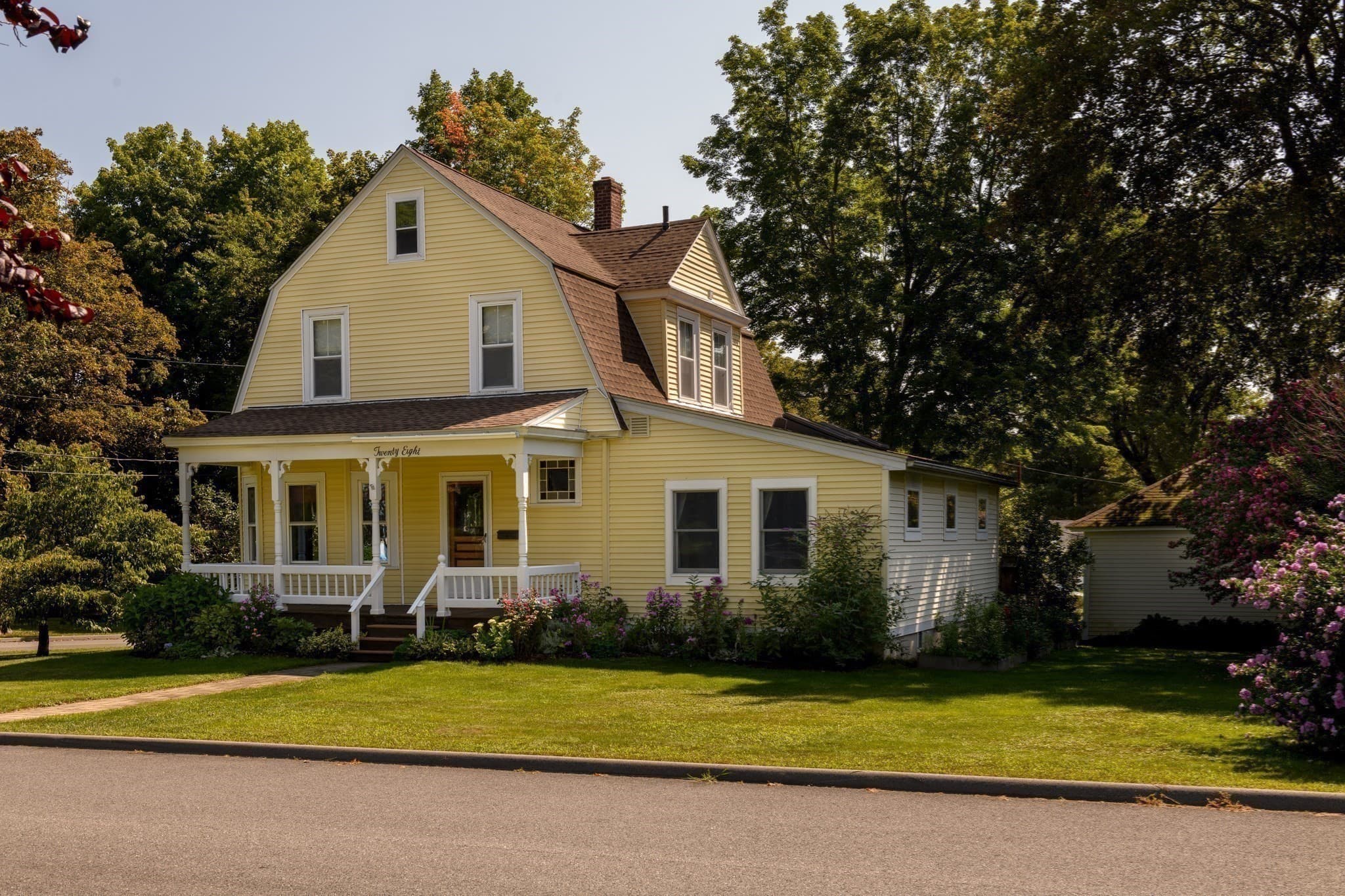 Single Family Residence at 28 Holt Road, Holden MA 01520, Holden, photo 37 of 42