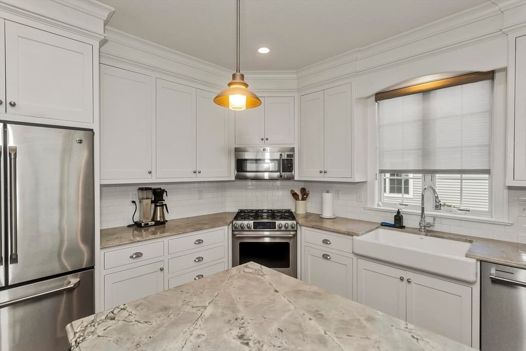 Condominium at 26 Bluegrass Dr # 26, East Longmeadow MA 01028, East Longmeadow, photo 3 of 39