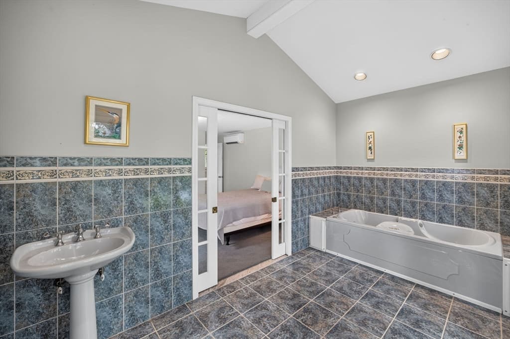 Single Family Residence at 50 Shaker Ln, Falmouth MA 02536, Falmouth, photo 22 of 34