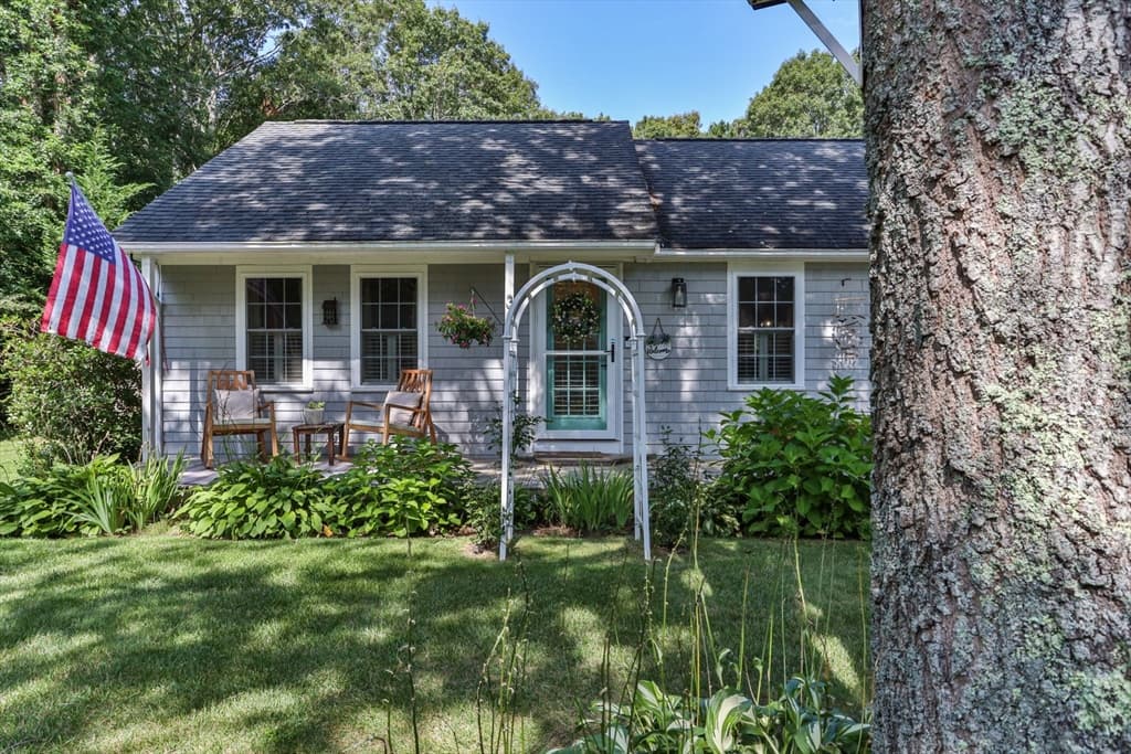 Single Family Residence at 3 Shagbark Rd, Sandwich MA 02644, Sandwich, photo 6 of 36
