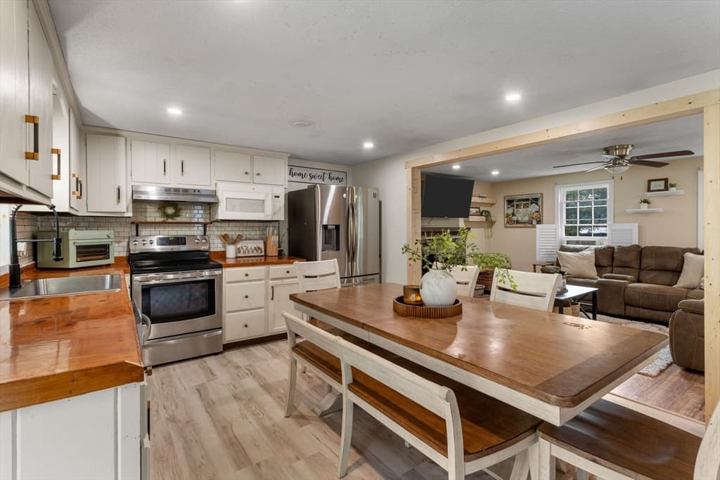 Single Family Residence at 3 Shagbark Rd, Sandwich MA 02644, Sandwich, photo 16 of 36