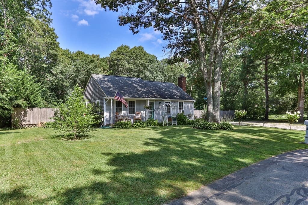 Single Family Residence at 3 Shagbark Rd, Sandwich MA 02644, Sandwich, photo 3 of 36