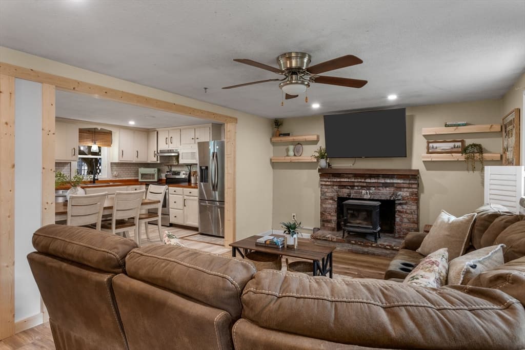 Single Family Residence at 3 Shagbark Rd, Sandwich MA 02644, Sandwich, photo 10 of 36