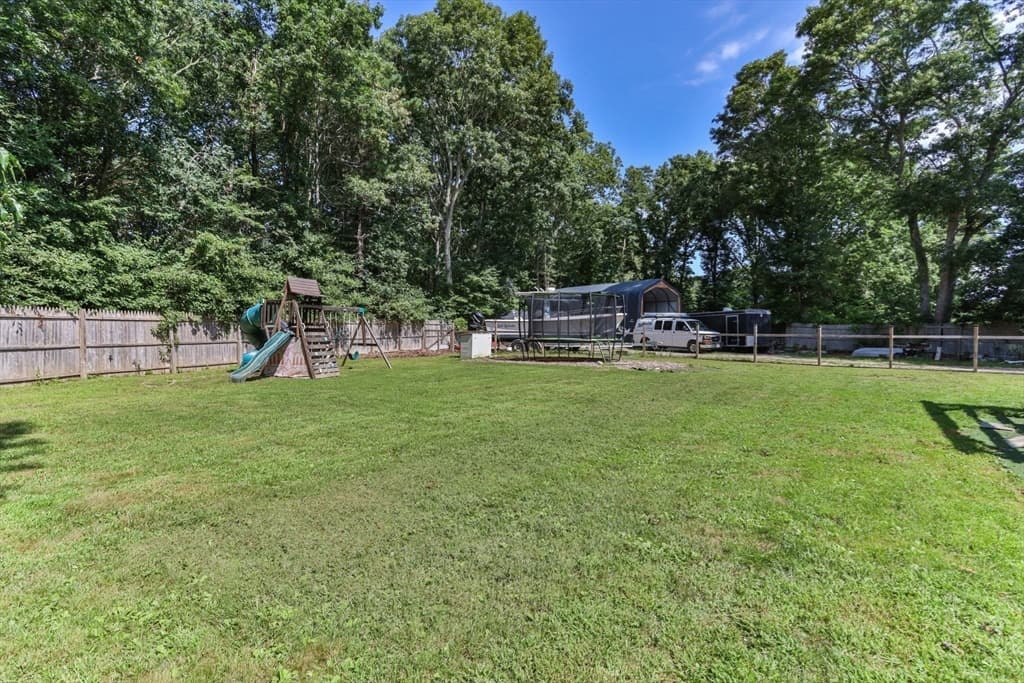 Single Family Residence at 3 Shagbark Rd, Sandwich MA 02644, Sandwich, photo 31 of 36
