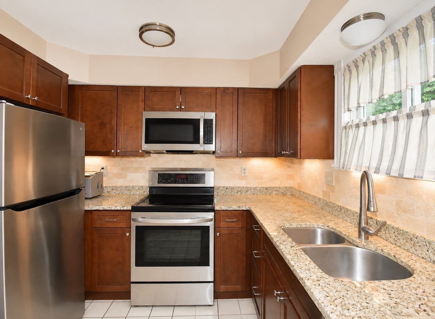 Condominium at 169 Main St # 16, West Springfield MA 01089, West Springfield, photo 14 of 40