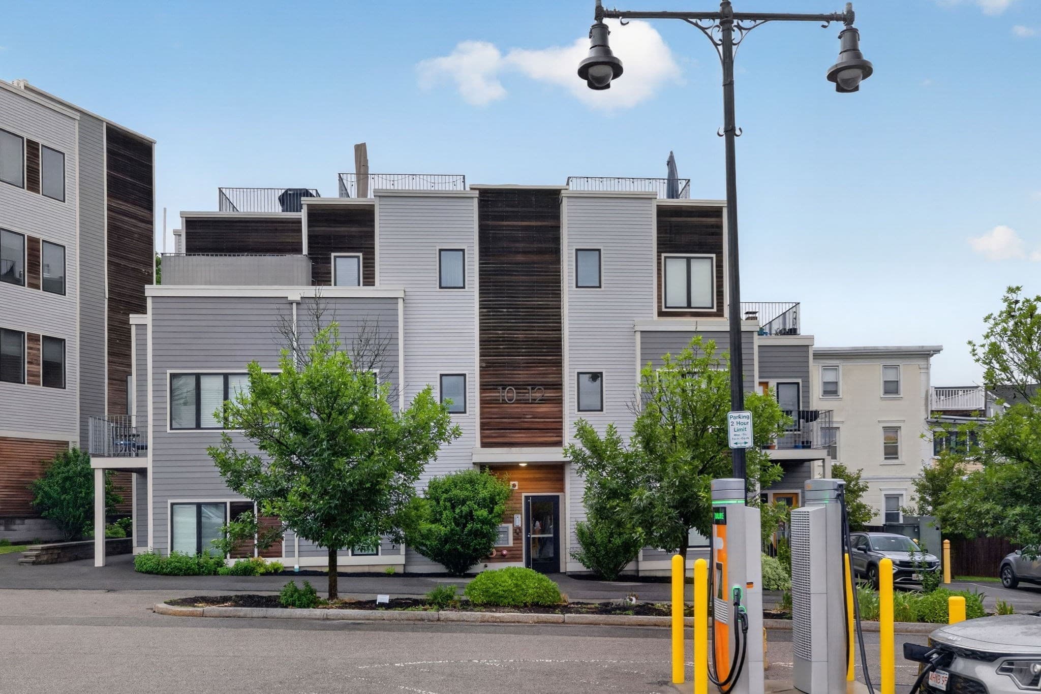 Condominium at 10-12 Taft Hill Park # 1, Boston MA 02131, Boston, photo 20 of 29