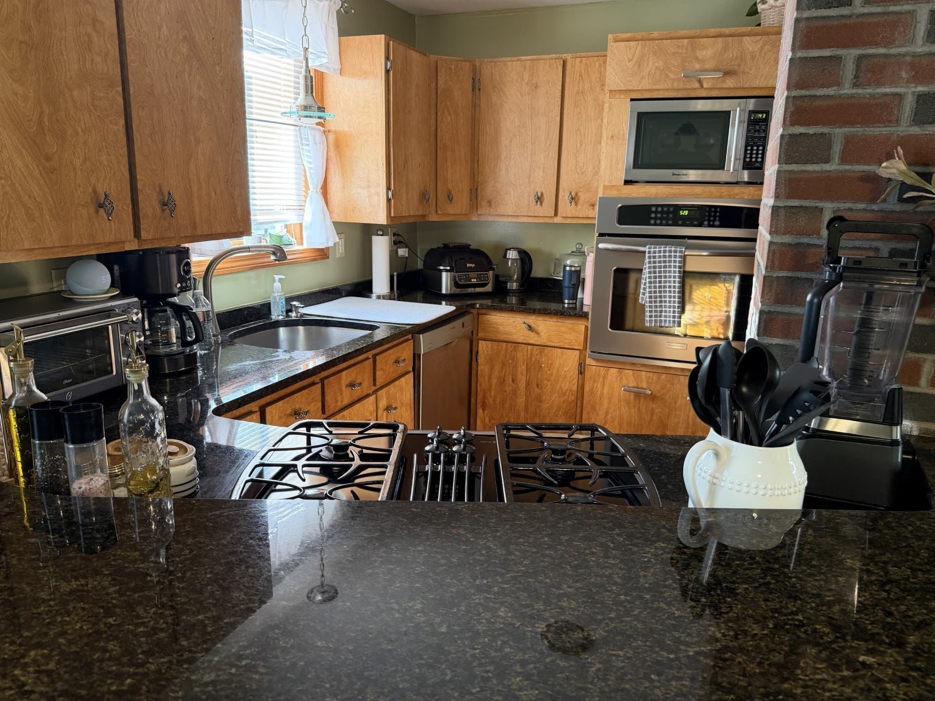 Multi Family at 61 Butterfield St, Lowell MA 01854, Lowell, photo 5 of 33