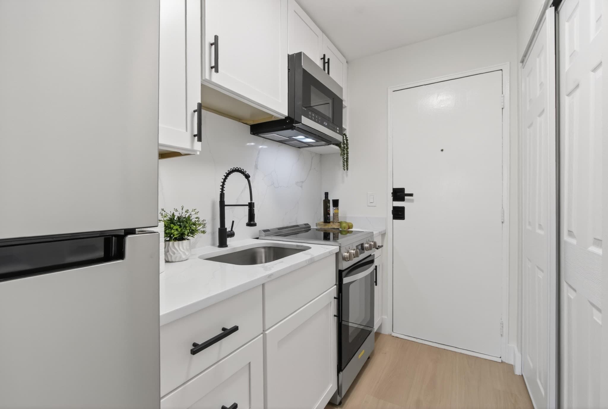 Condominium at 27 Gordon St # 305, Framingham MA 01702, Framingham, photo 3 of 13