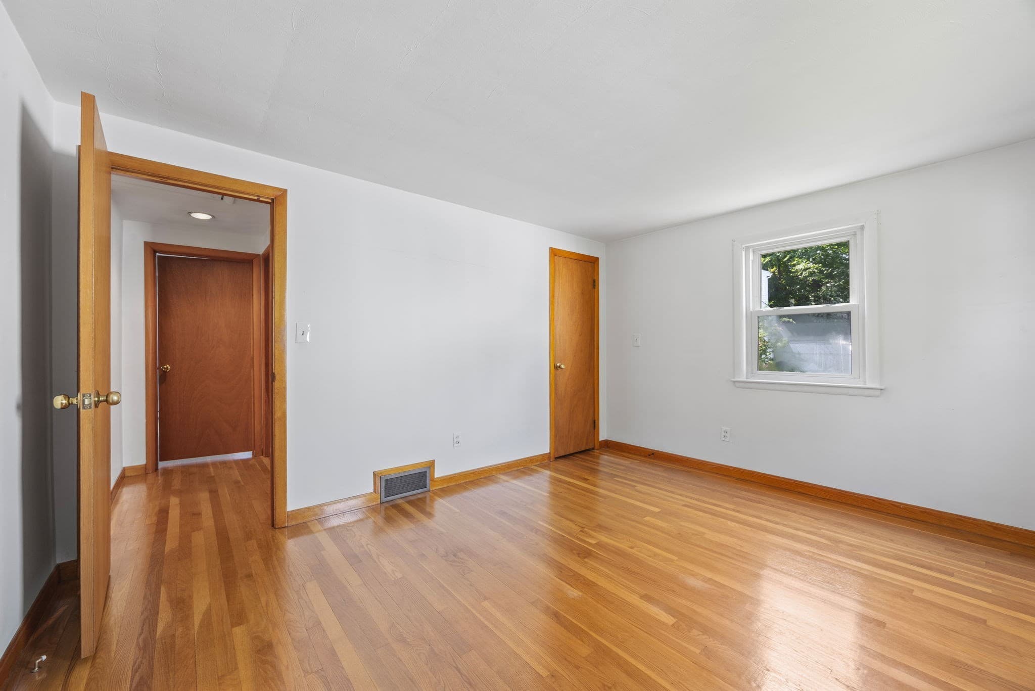 Single Family Residence at 12 Third St, Saugus MA 01906, photo 13 of 26