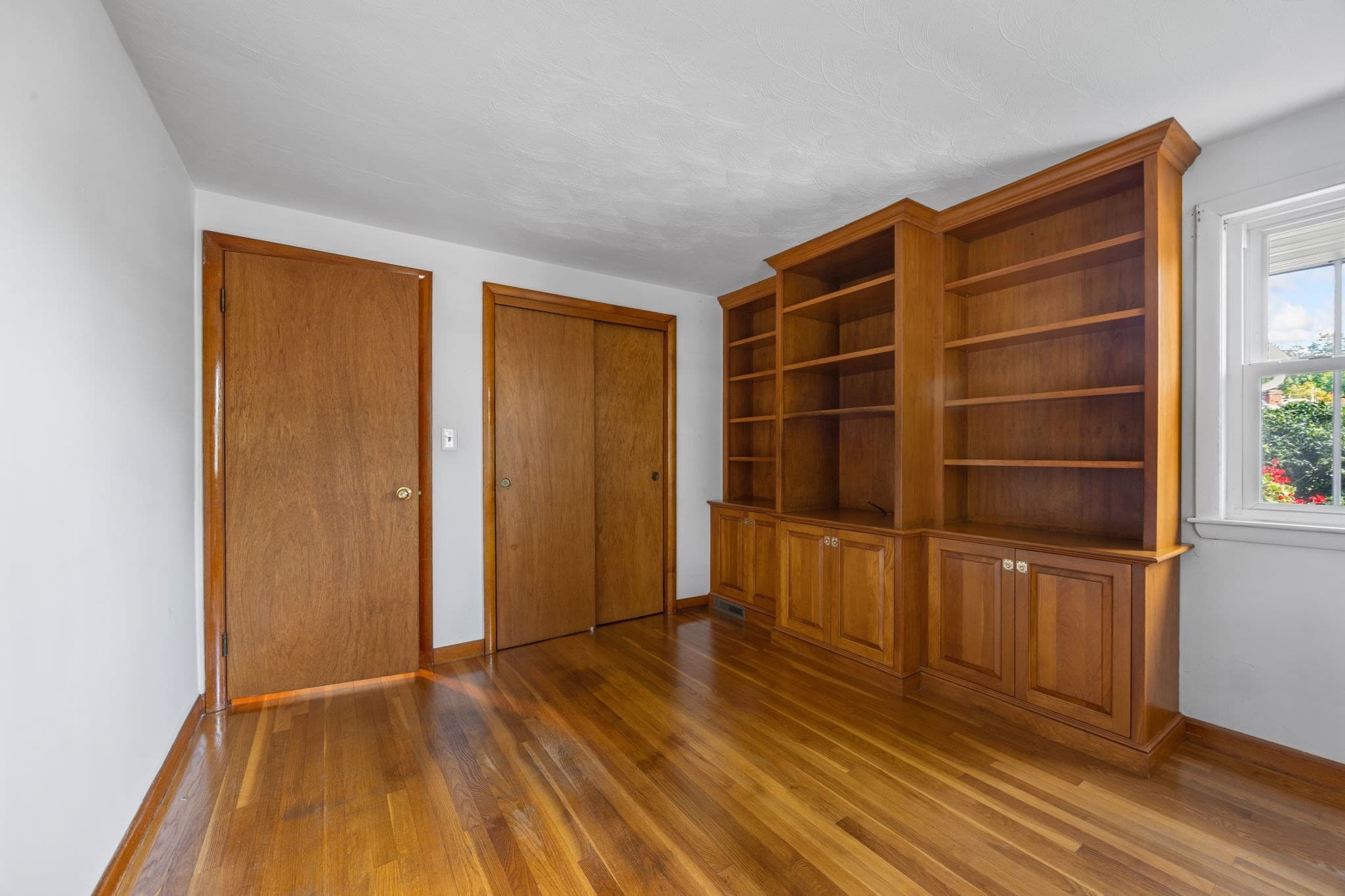 Single Family Residence at 12 Third St, Saugus MA 01906, photo 17 of 26