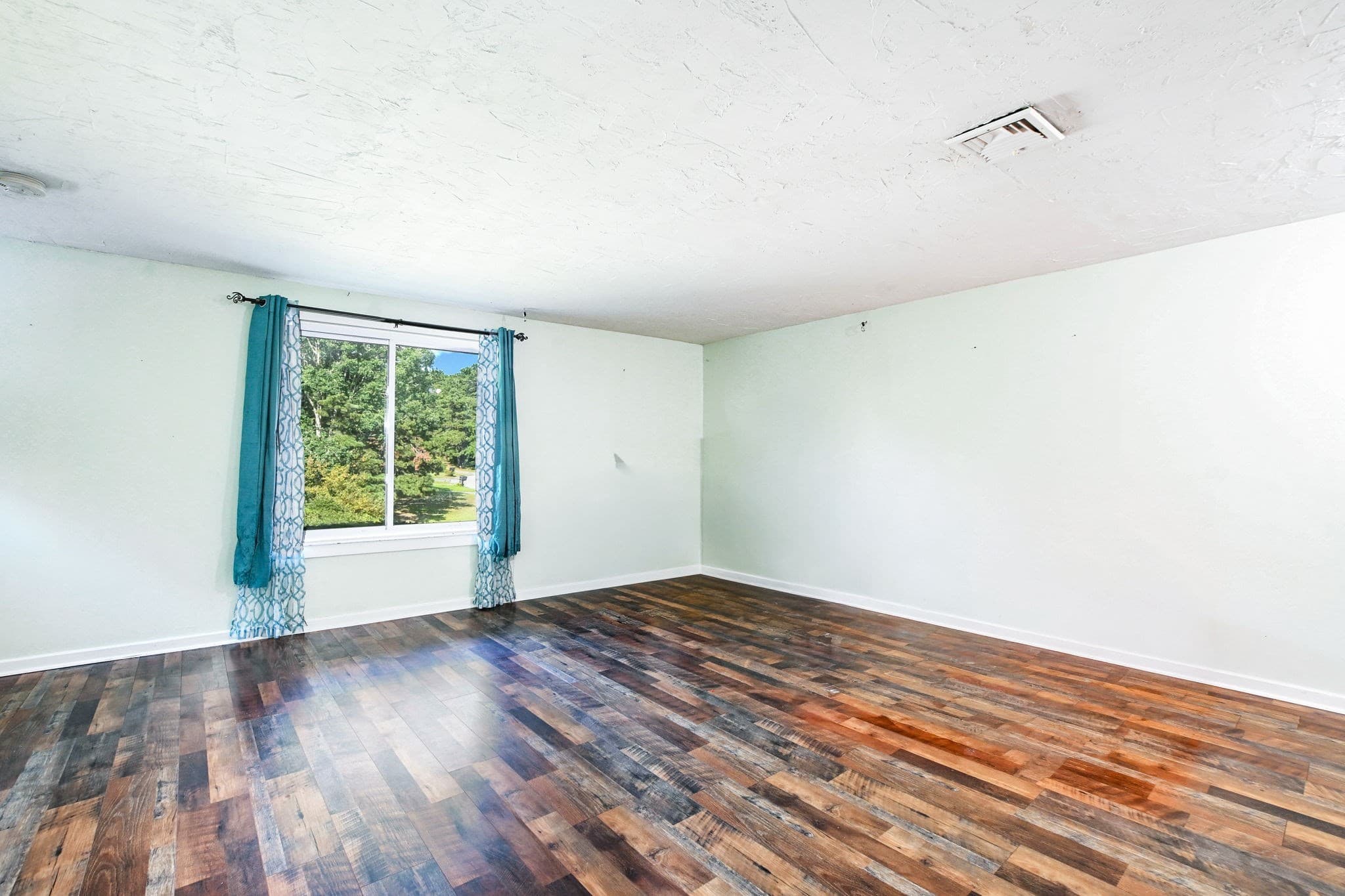Condominium at 29 Surrey Ln # 29, Bourne MA 02532, Bourne, photo 6 of 25