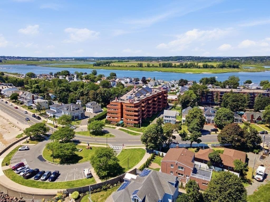 Condominium at 1 Carey Circle # 202, Revere MA 02151, Revere, photo 4 of 28