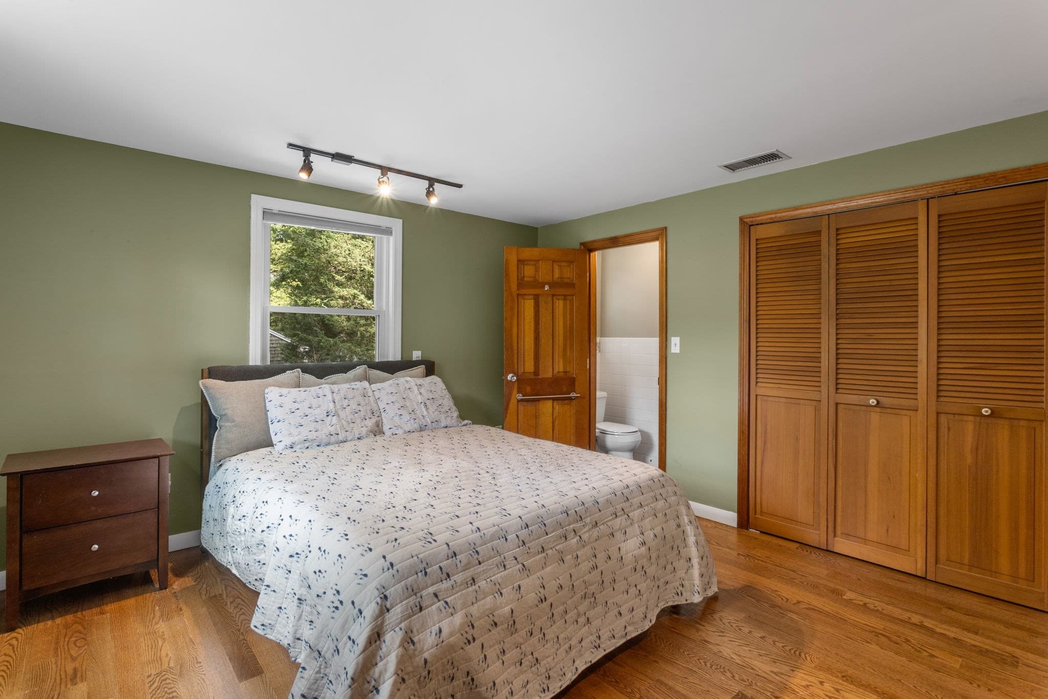 Single Family Residence at 7 Elliot Way, Harwich MA 02645, Harwich, photo 19 of 38