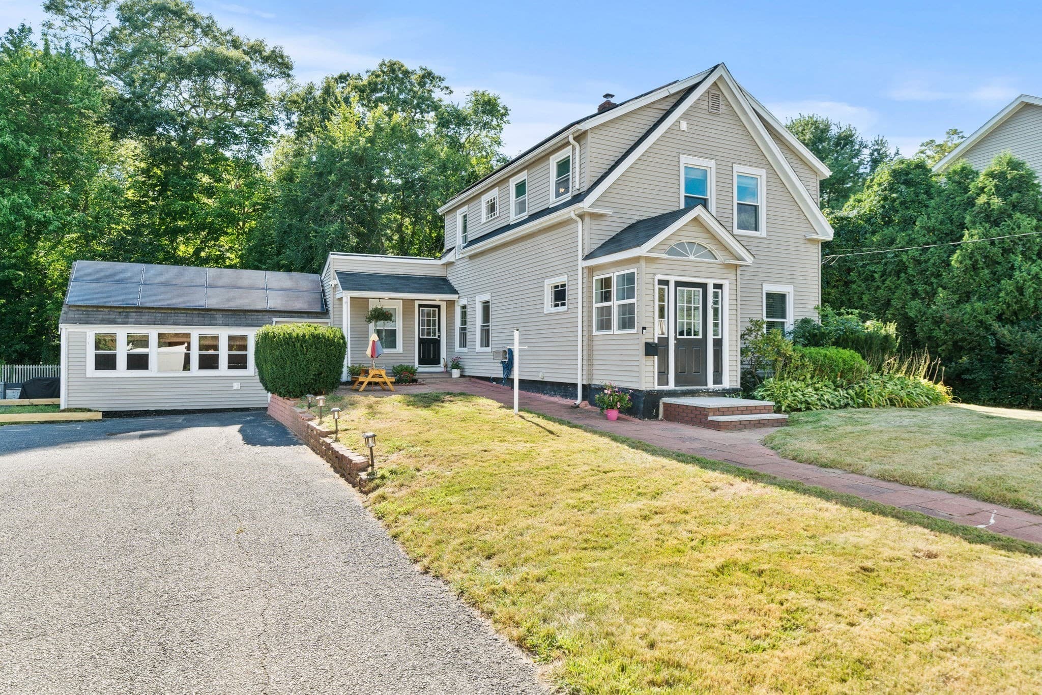 Single Family Residence at 119 Spring St, Rockland MA 02370, Rockland, photo 2 of 34