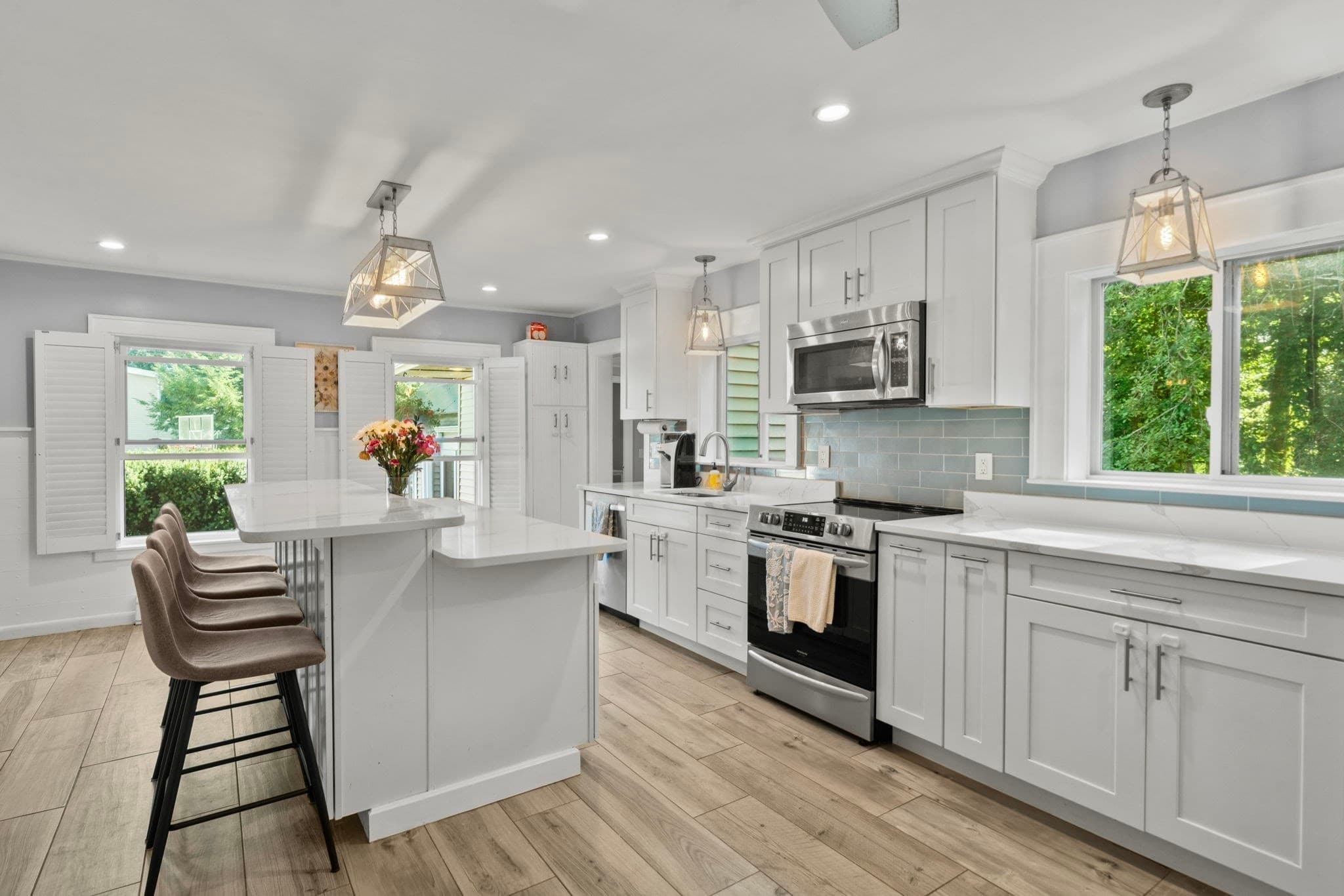 Single Family Residence at 119 Spring St, Rockland MA 02370, Rockland, photo 7 of 34
