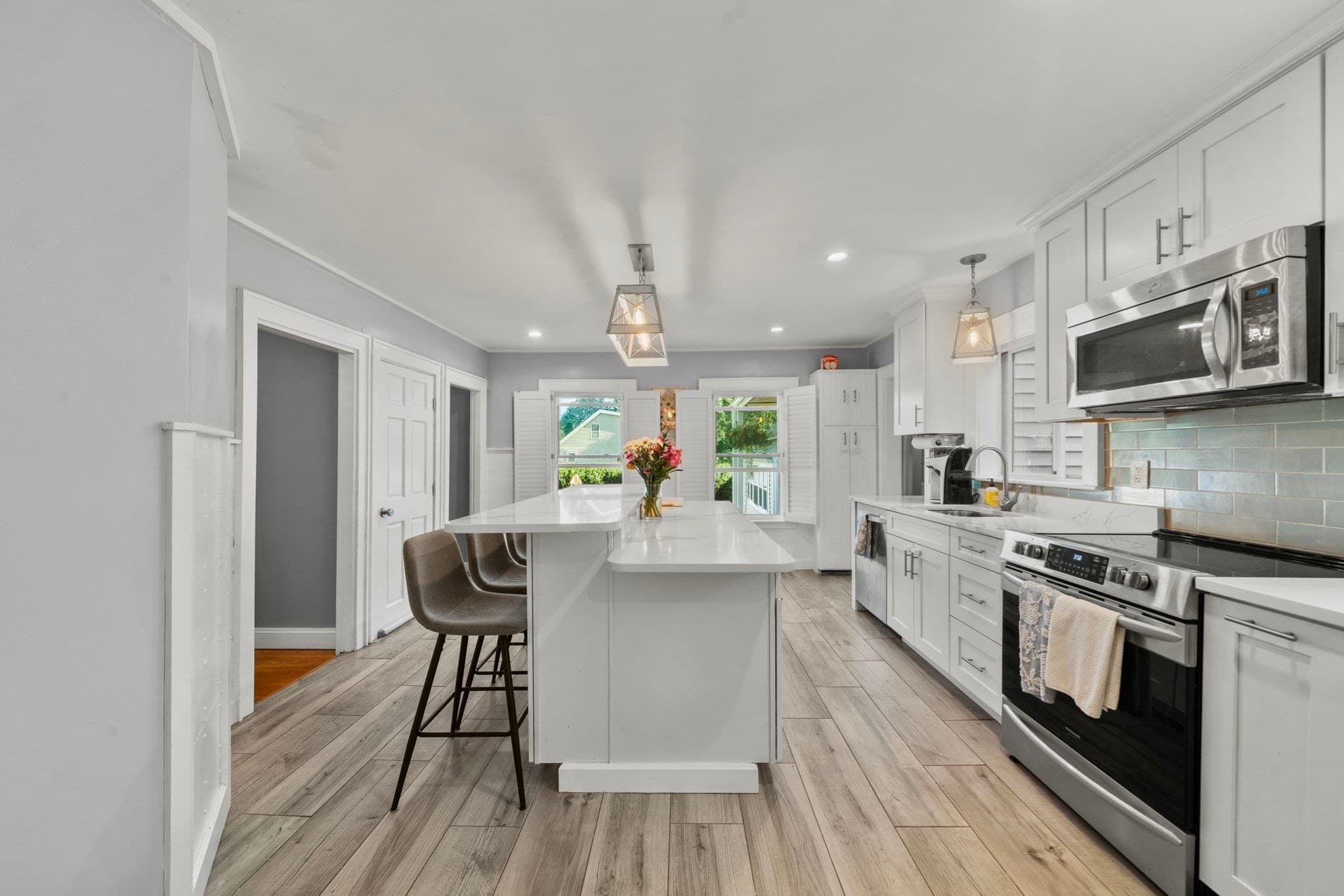 Single Family Residence at 119 Spring St, Rockland MA 02370, Rockland, photo 9 of 34