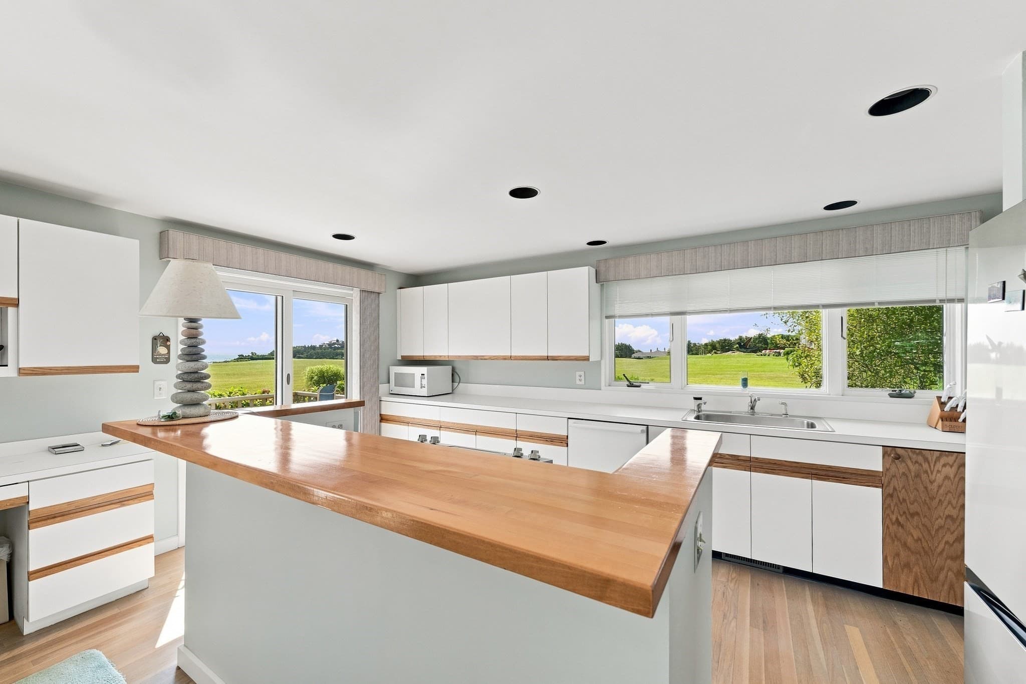 Condominium at 42 North Shore Drive # 1, Dartmouth MA 02748, Dartmouth, photo 12 of 38