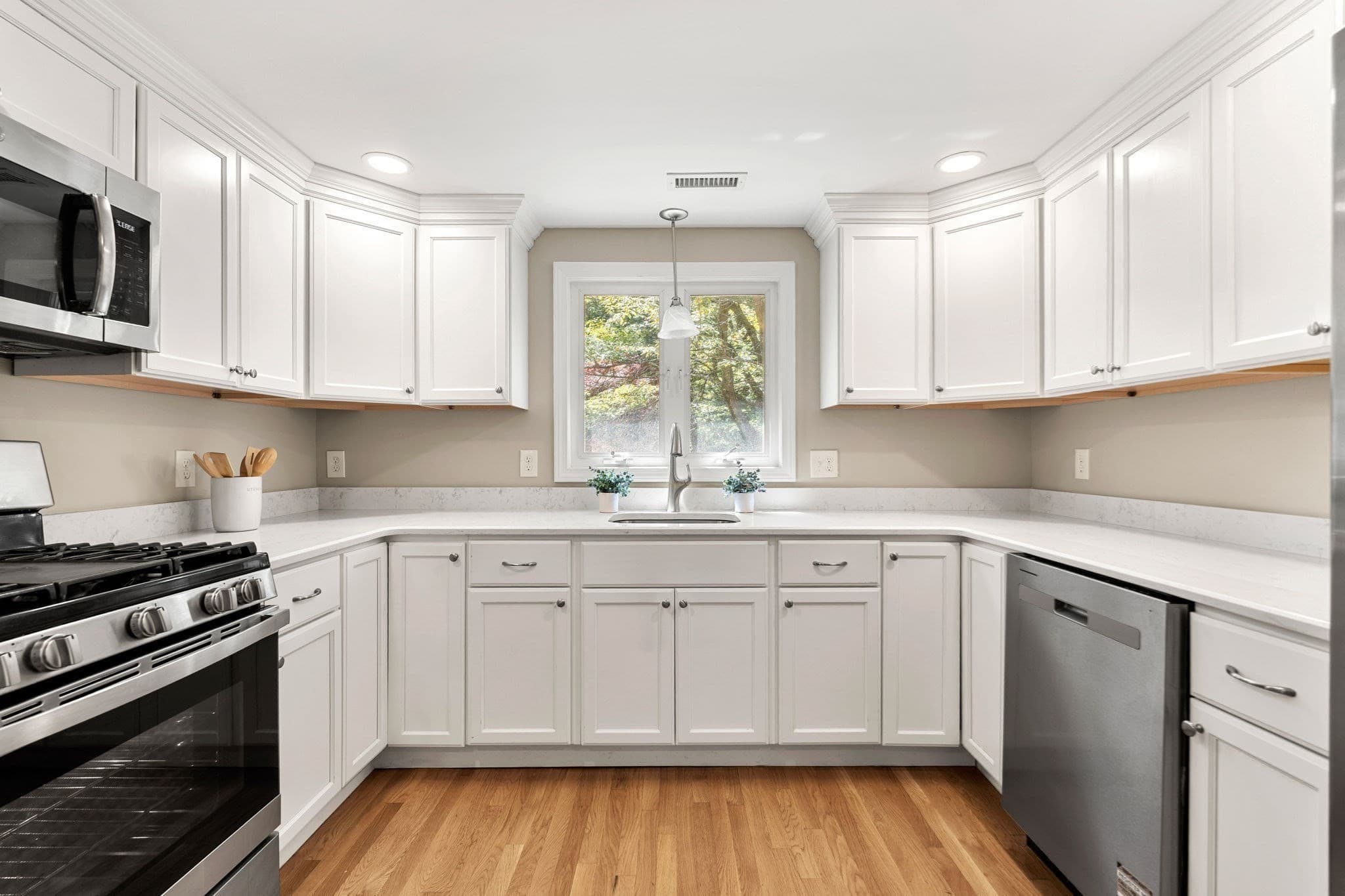 Single Family Residence at 108 Westford, Chelmsford MA 01824, photo 2 of 40