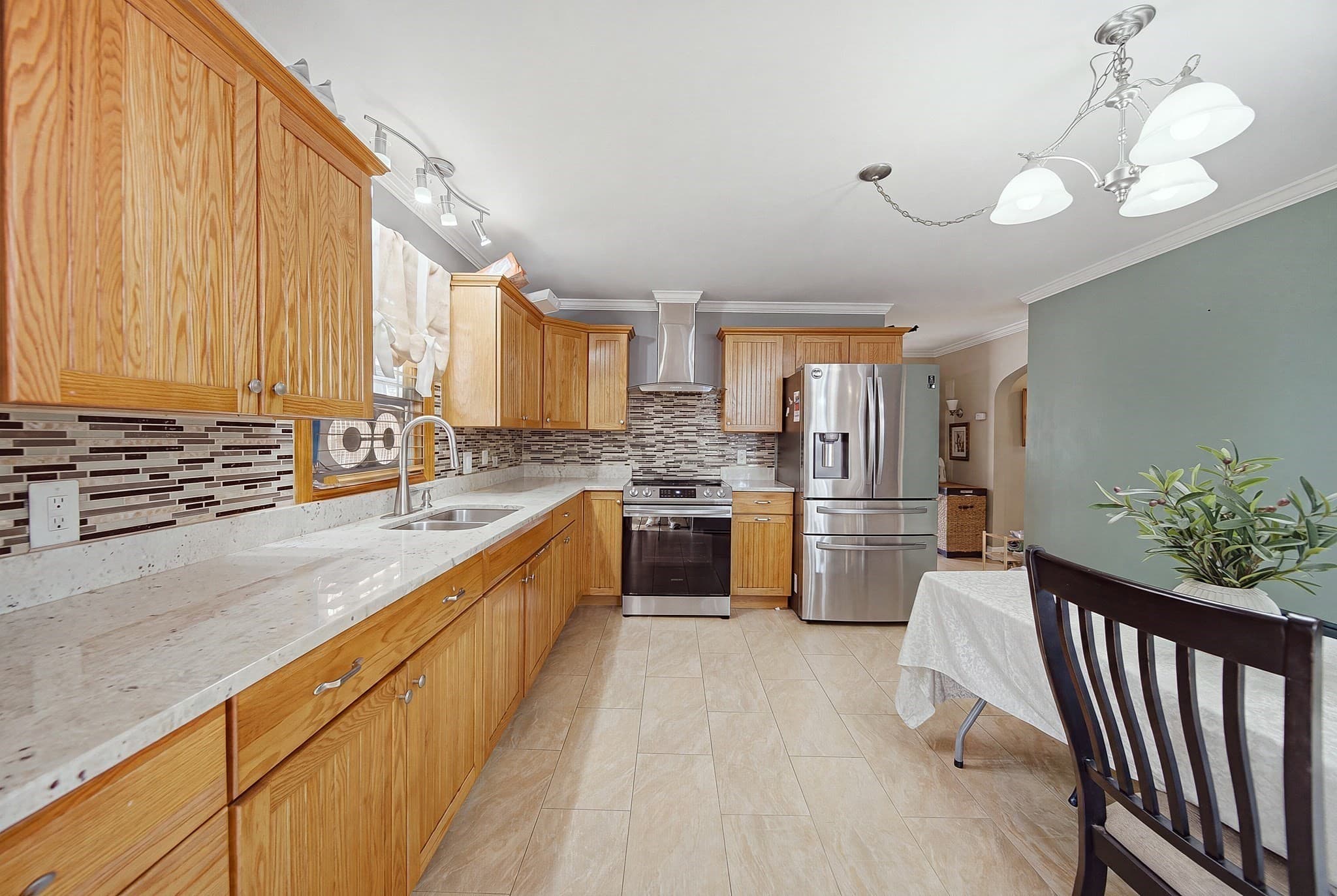 120 Leroy Ave, Lawrence MA 01841