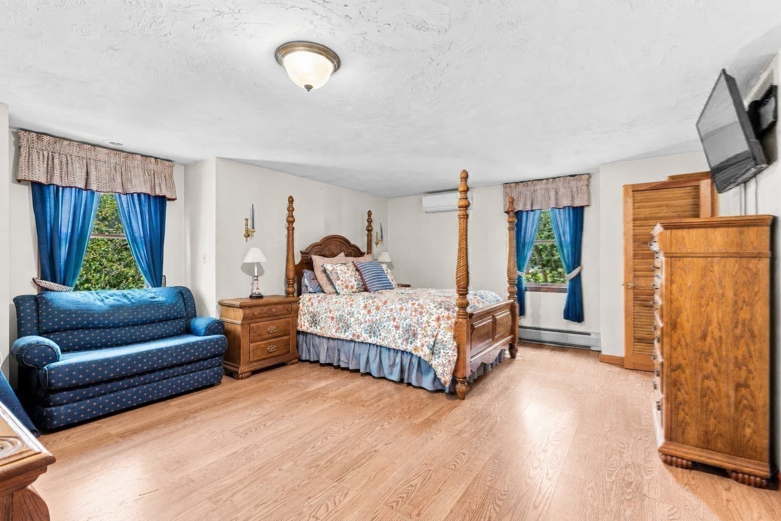 Single Family Residence at 36 Pine Street, Berkley MA 02779, Berkley, photo 32 of 35