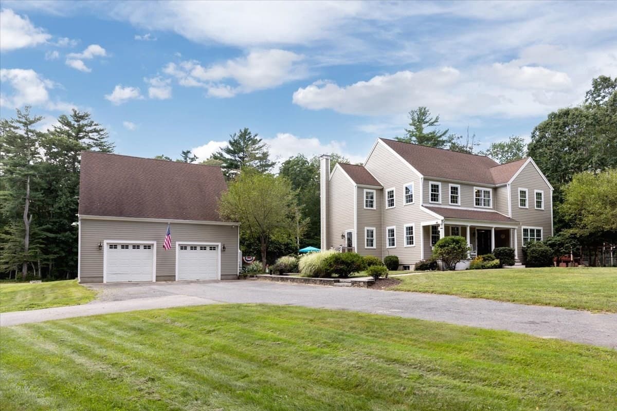 496 Thompson St., Halifax MA 02338