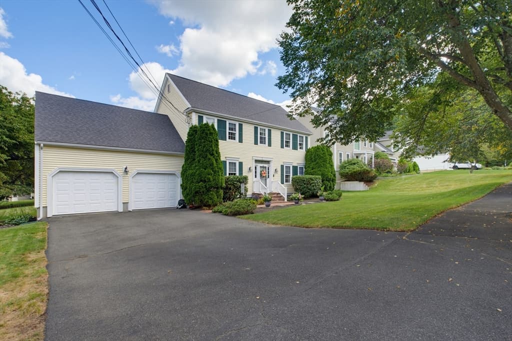 Single Family Residence at 11 Ryan Drive, Norwood MA 02062, Norwood, photo 2 of 32