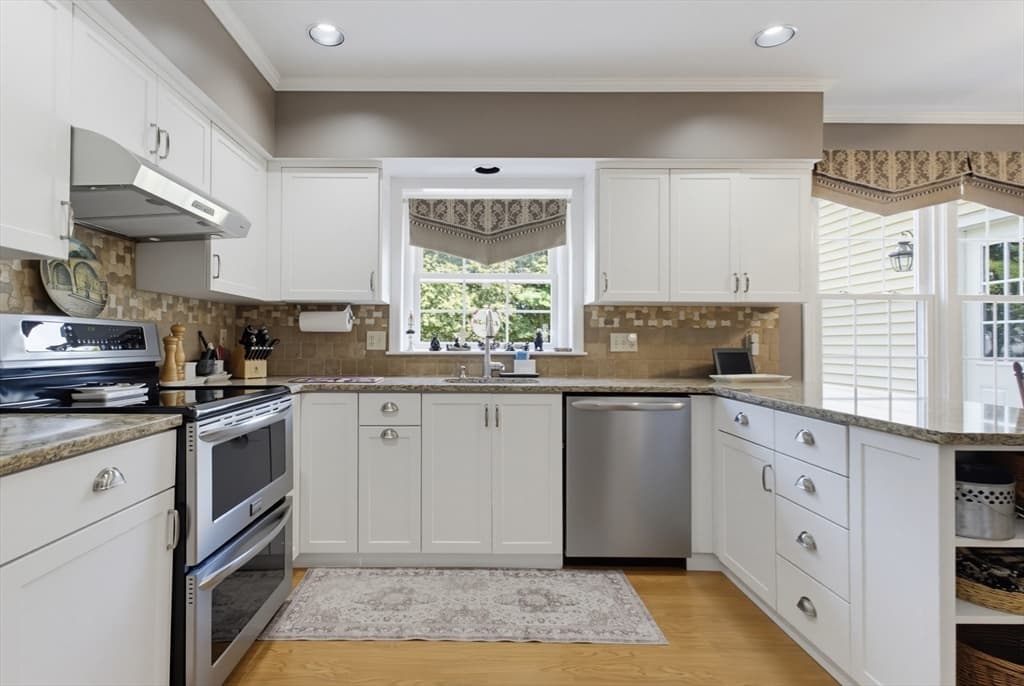 Single Family Residence at 11 Ryan Drive, Norwood MA 02062, Norwood, photo 6 of 32
