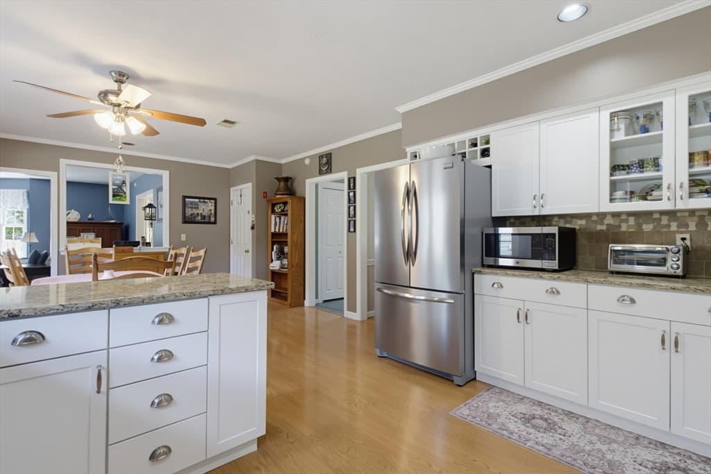 Single Family Residence at 11 Ryan Drive, Norwood MA 02062, Norwood, photo 4 of 32