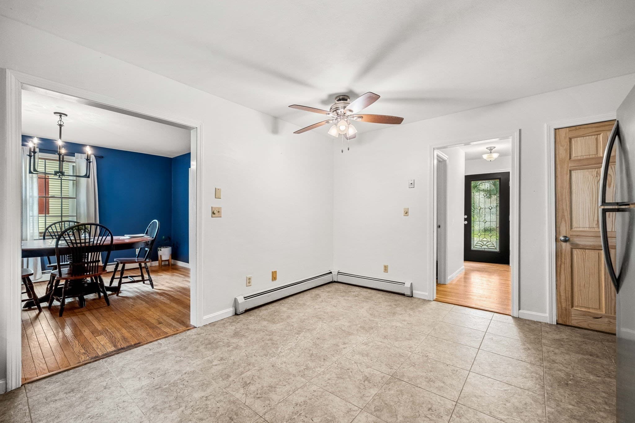 Single Family Residence at 21 Chester St, Amesbury MA 01913, Amesbury, photo 6 of 28