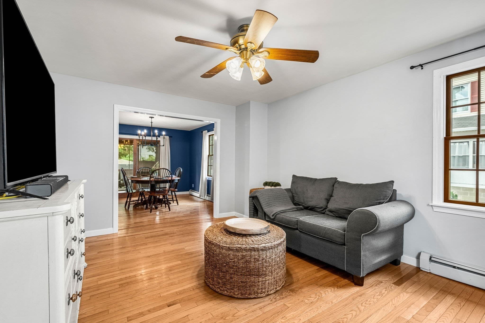 Single Family Residence at 21 Chester St, Amesbury MA 01913, Amesbury, photo 13 of 28