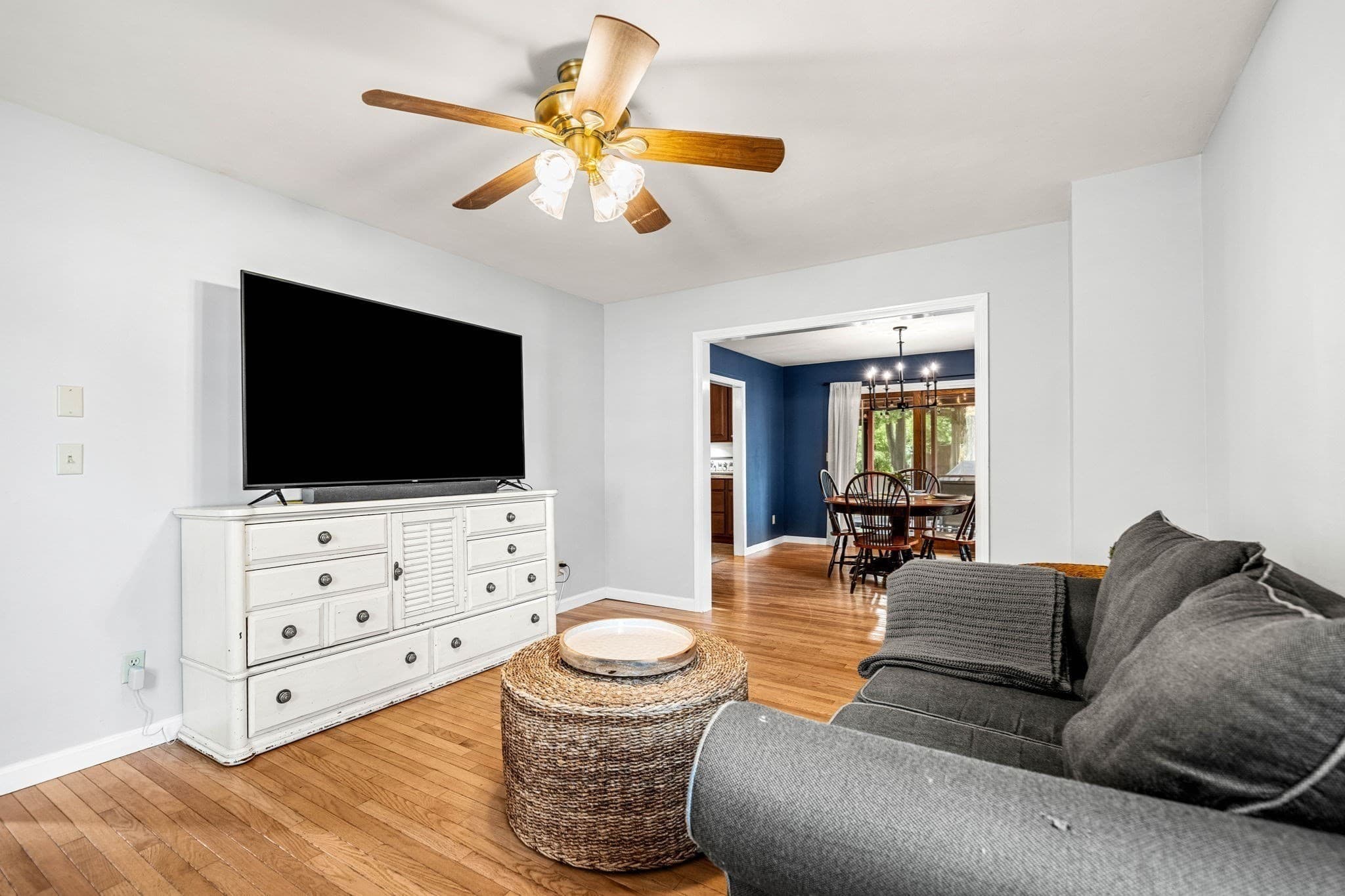 Single Family Residence at 21 Chester St, Amesbury MA 01913, Amesbury, photo 12 of 28