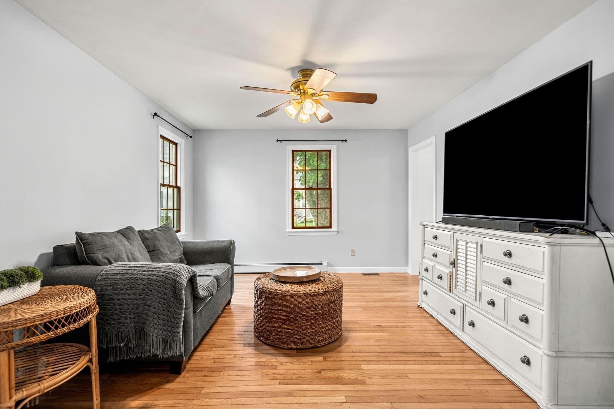 Single Family Residence at 21 Chester St, Amesbury MA 01913, Amesbury, photo 11 of 28