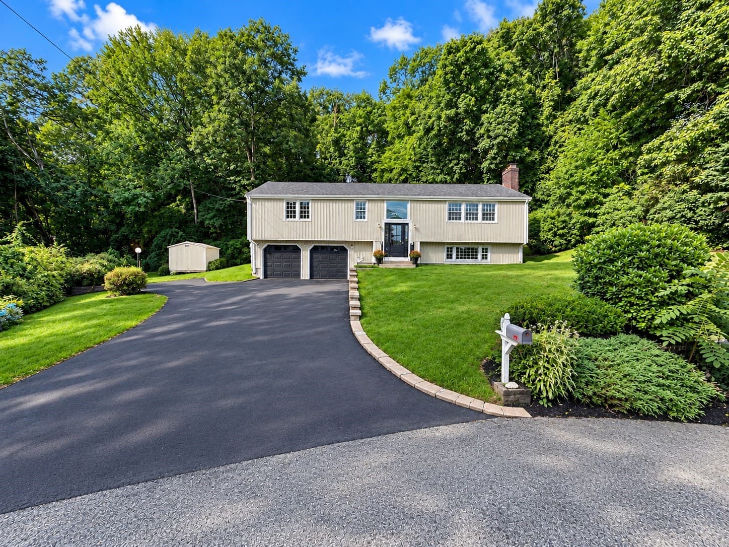 9 Pavia Place, Framingham MA 01702