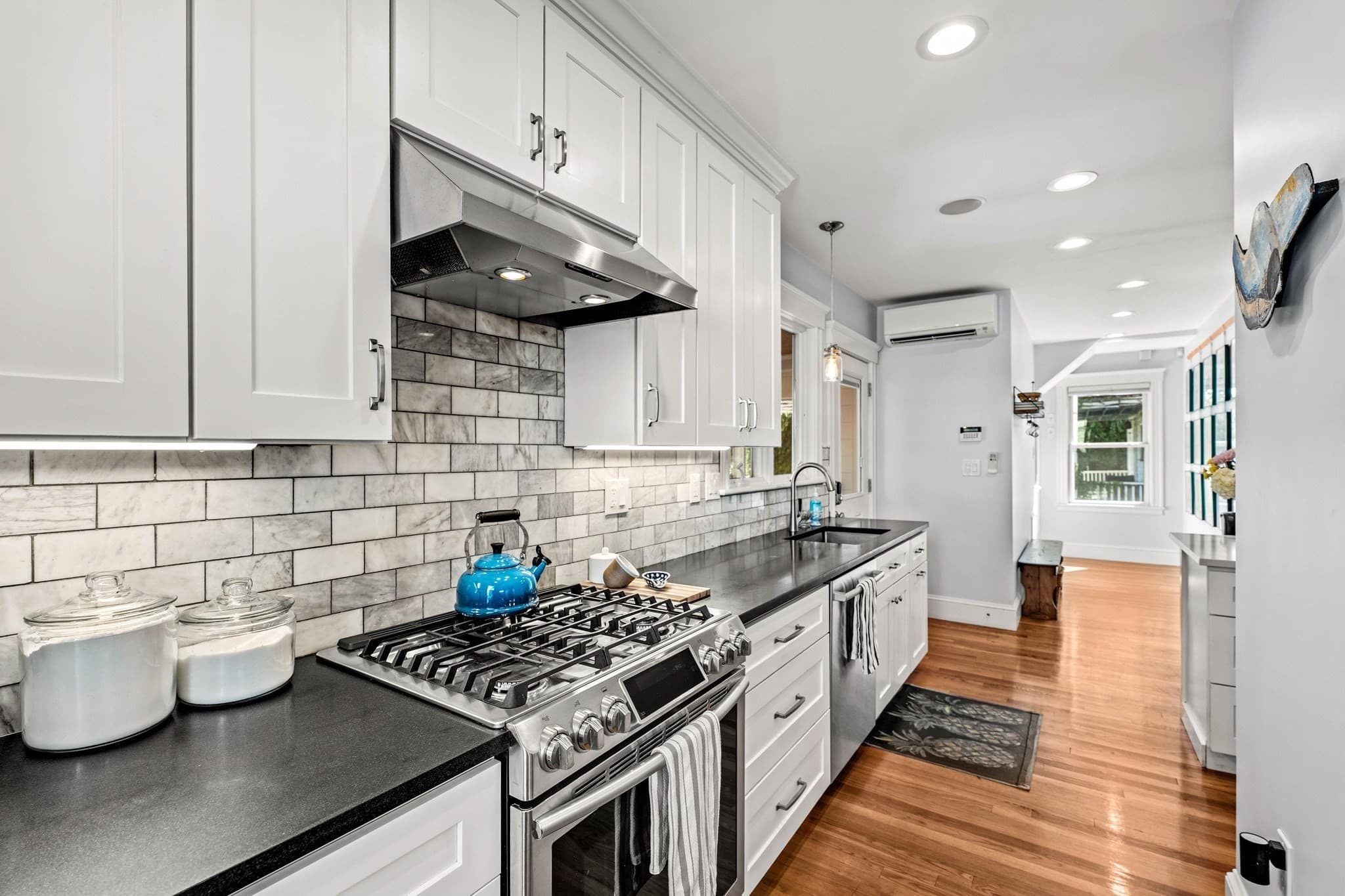 Condominium at 15 Saltonstall Parkway # 1, Salem MA 01970, Salem, photo 11 of 22