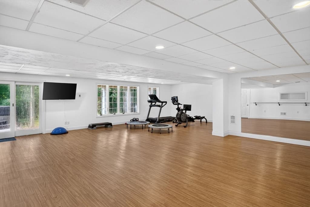 Single Family Residence at 28 Longshank Cir, Falmouth MA 02536, Falmouth, photo 23 of 31