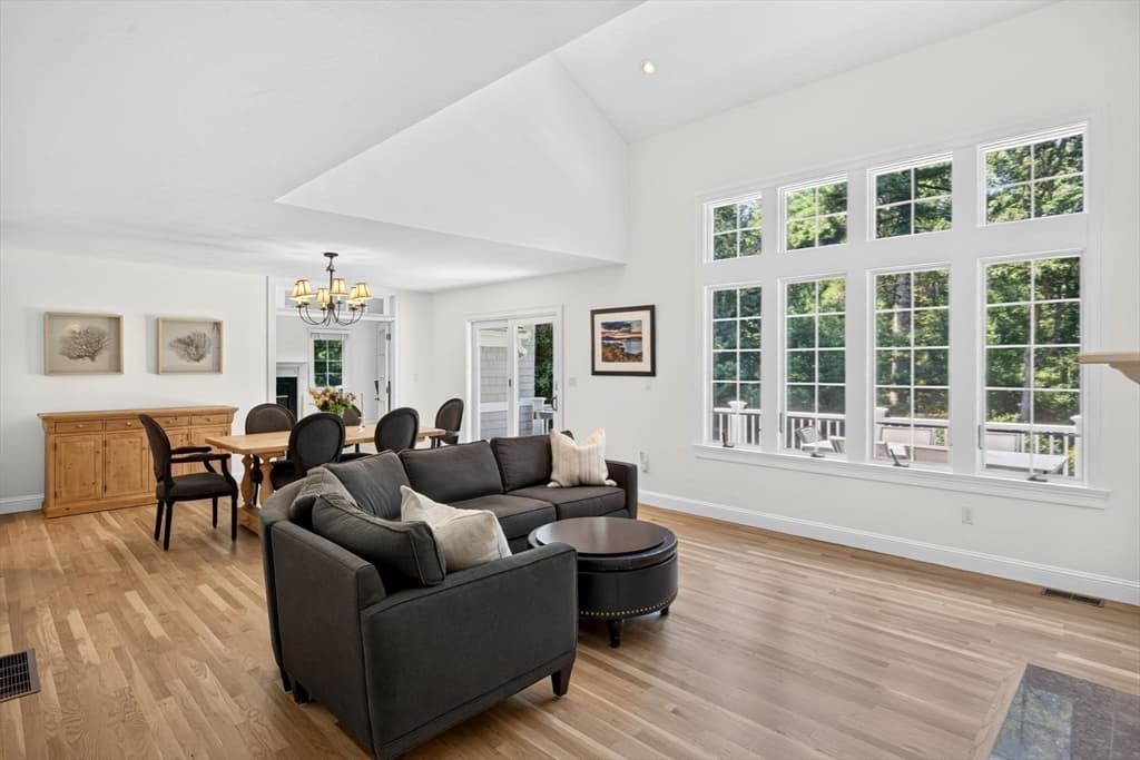 Single Family Residence at 28 Longshank Cir, Falmouth MA 02536, Falmouth, photo 13 of 31