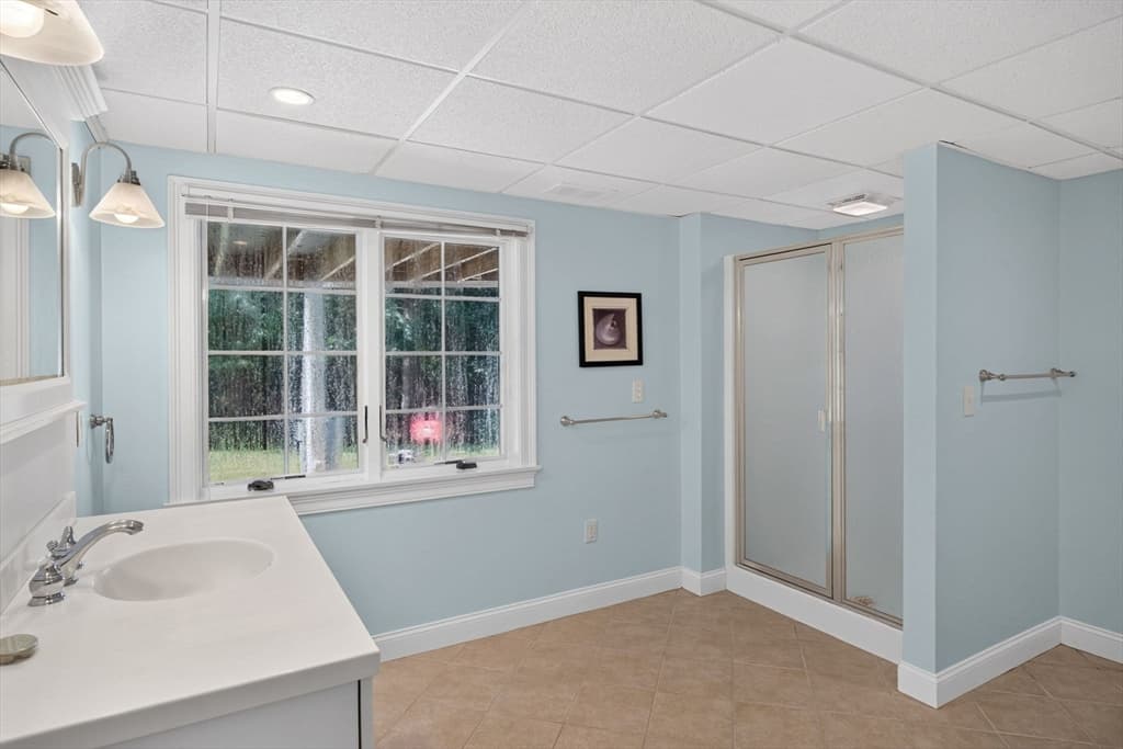Single Family Residence at 28 Longshank Cir, Falmouth MA 02536, Falmouth, photo 24 of 31